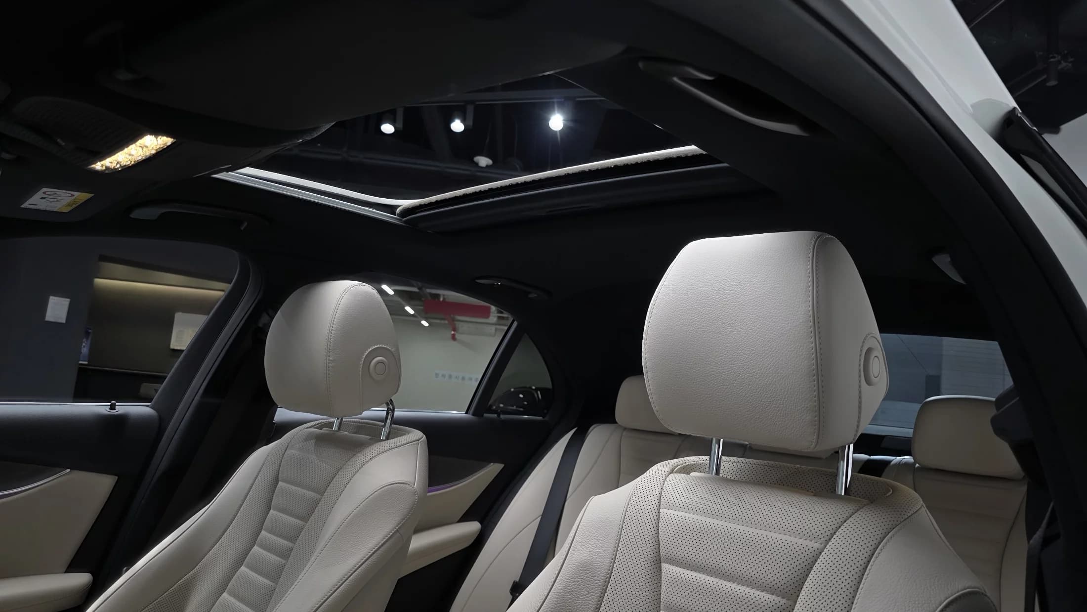 Mercedes-Benz E-Class E350 4MATIC Avantgarde, 2022 г. 17870 км. — фото 35
