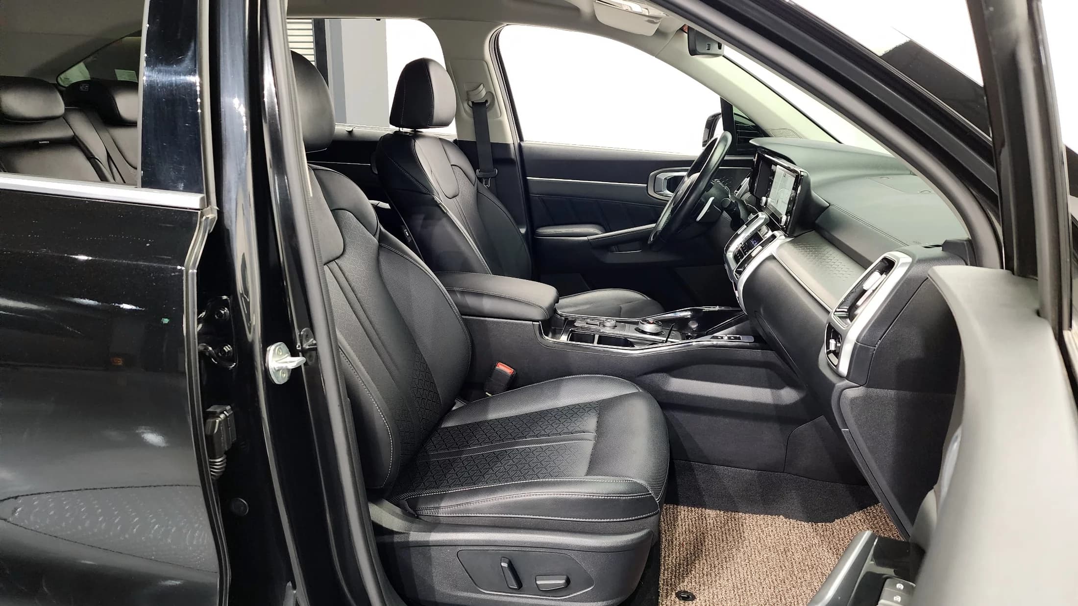 Kia Sorento Gasoline 2.5T 2WD Noblesse, 2021 г. 47287 км. — фото 11