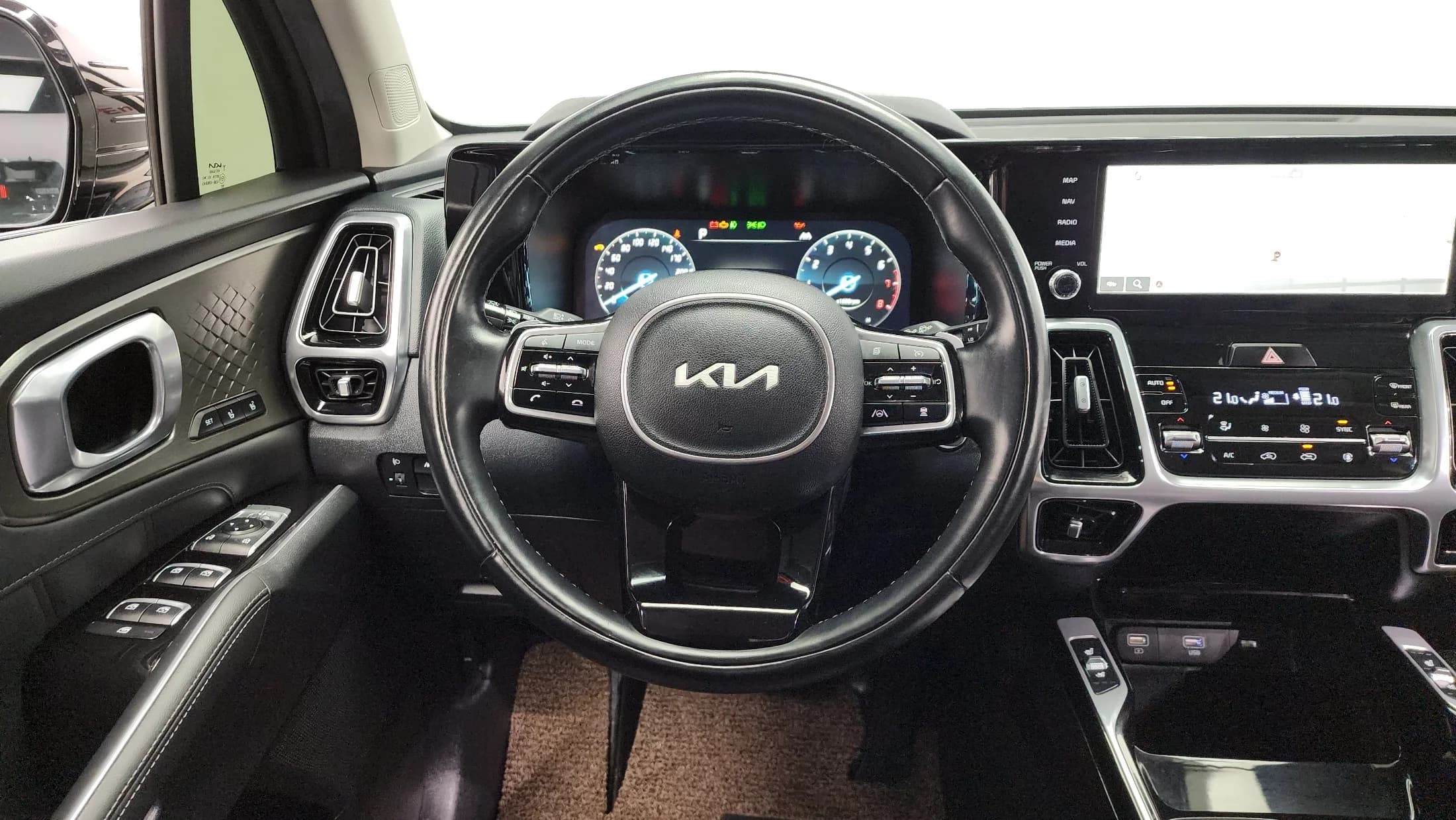 Kia Sorento Gasoline 2.5T 2WD Noblesse, 2021 г. 47287 км. — фото 13