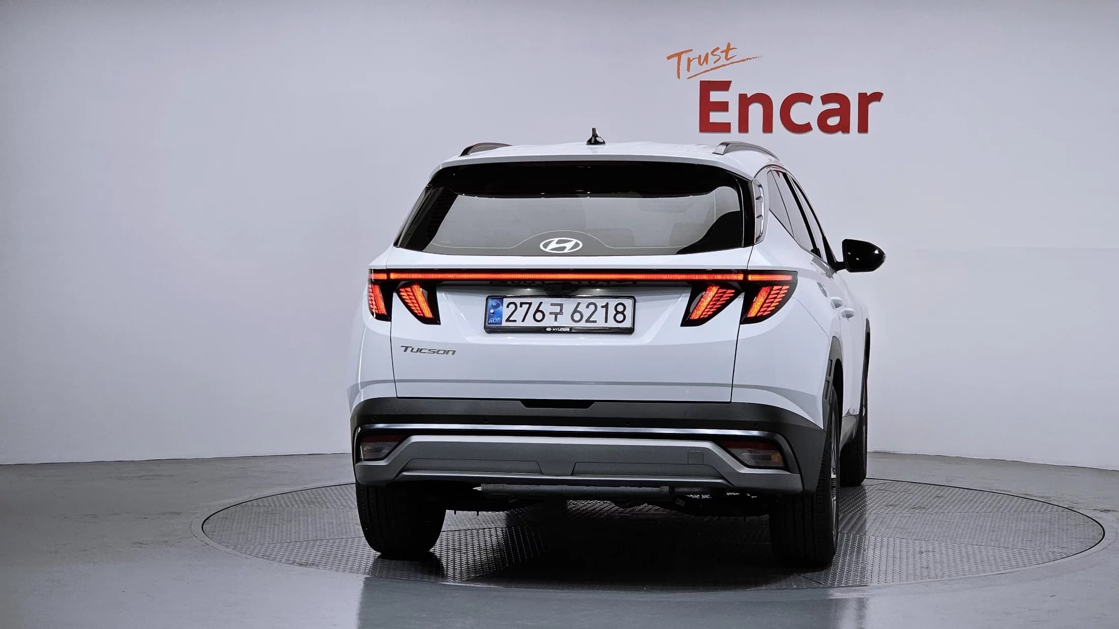 Hyundai Tucson HEV 1.6 2WD Inspiration, гибрид, 2024 г. 6944 км. — фото 4