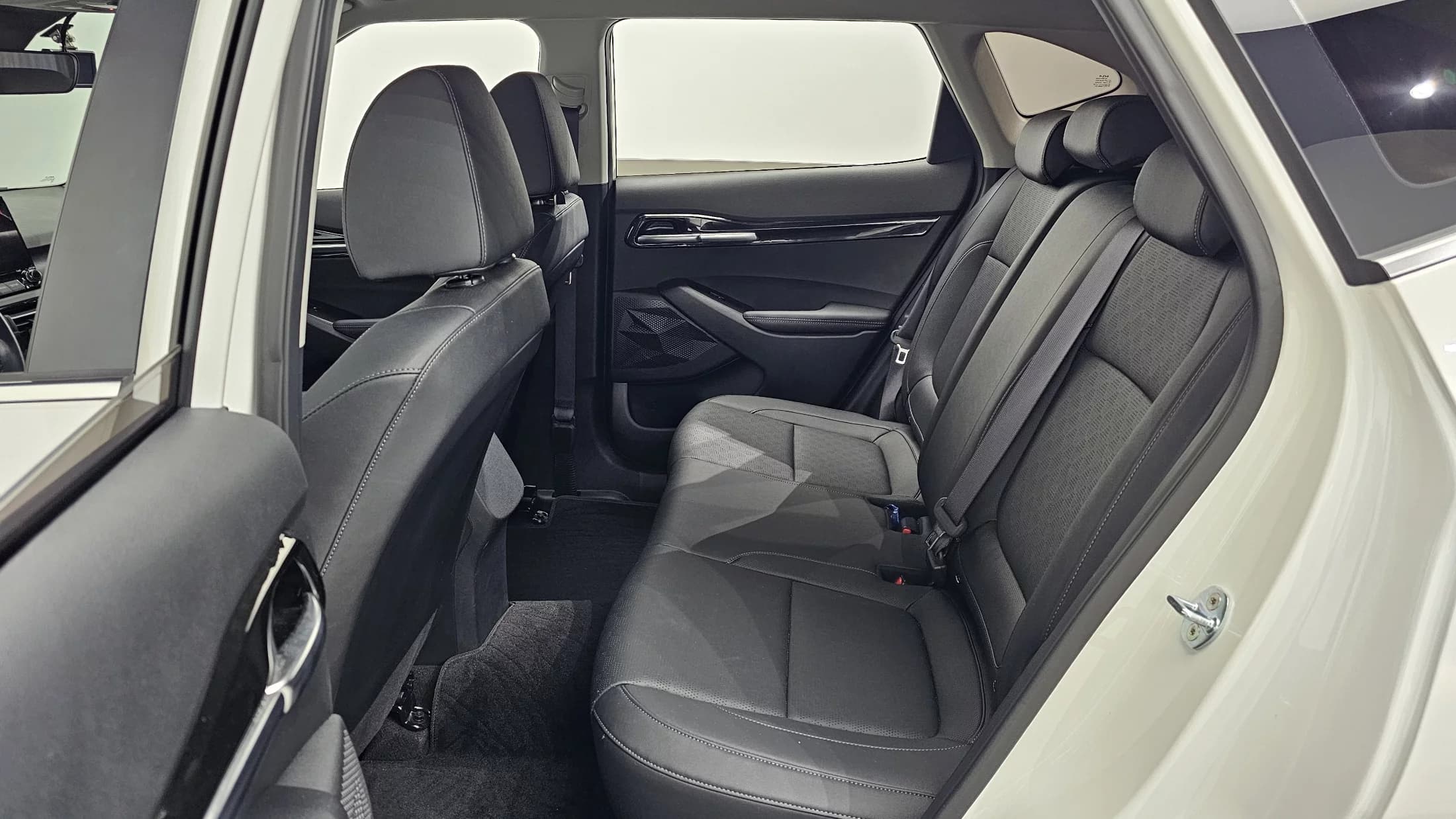 Kia Seltos Gasoline 1.6 Turbo 2WD Trendy, 2022 г. 24866 км. — фото 12
