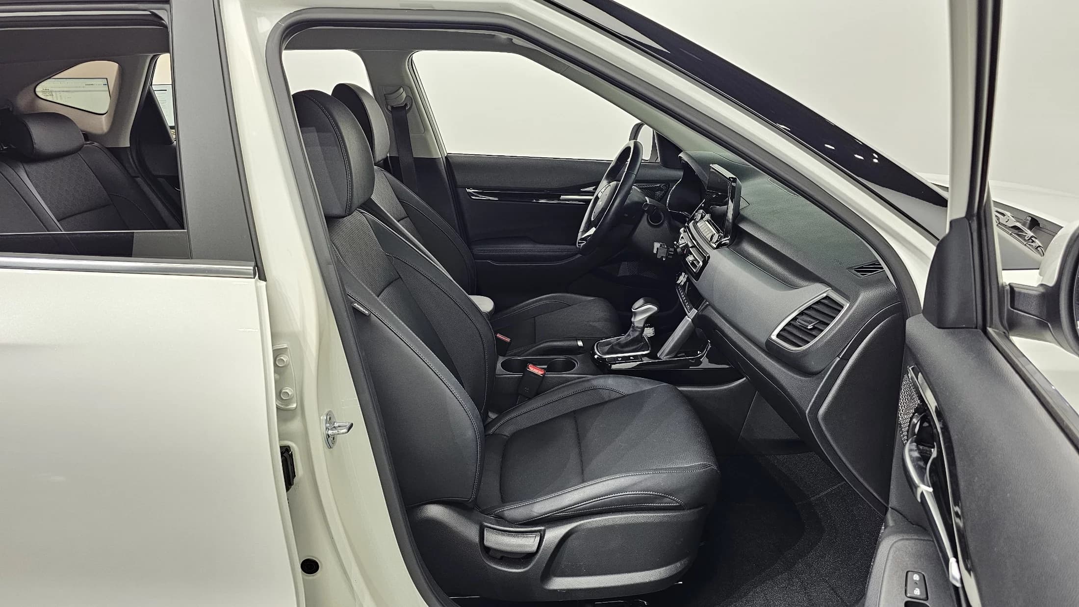 Kia Seltos Gasoline 1.6 Turbo 2WD Trendy, 2022 г. 24866 км. — фото 10