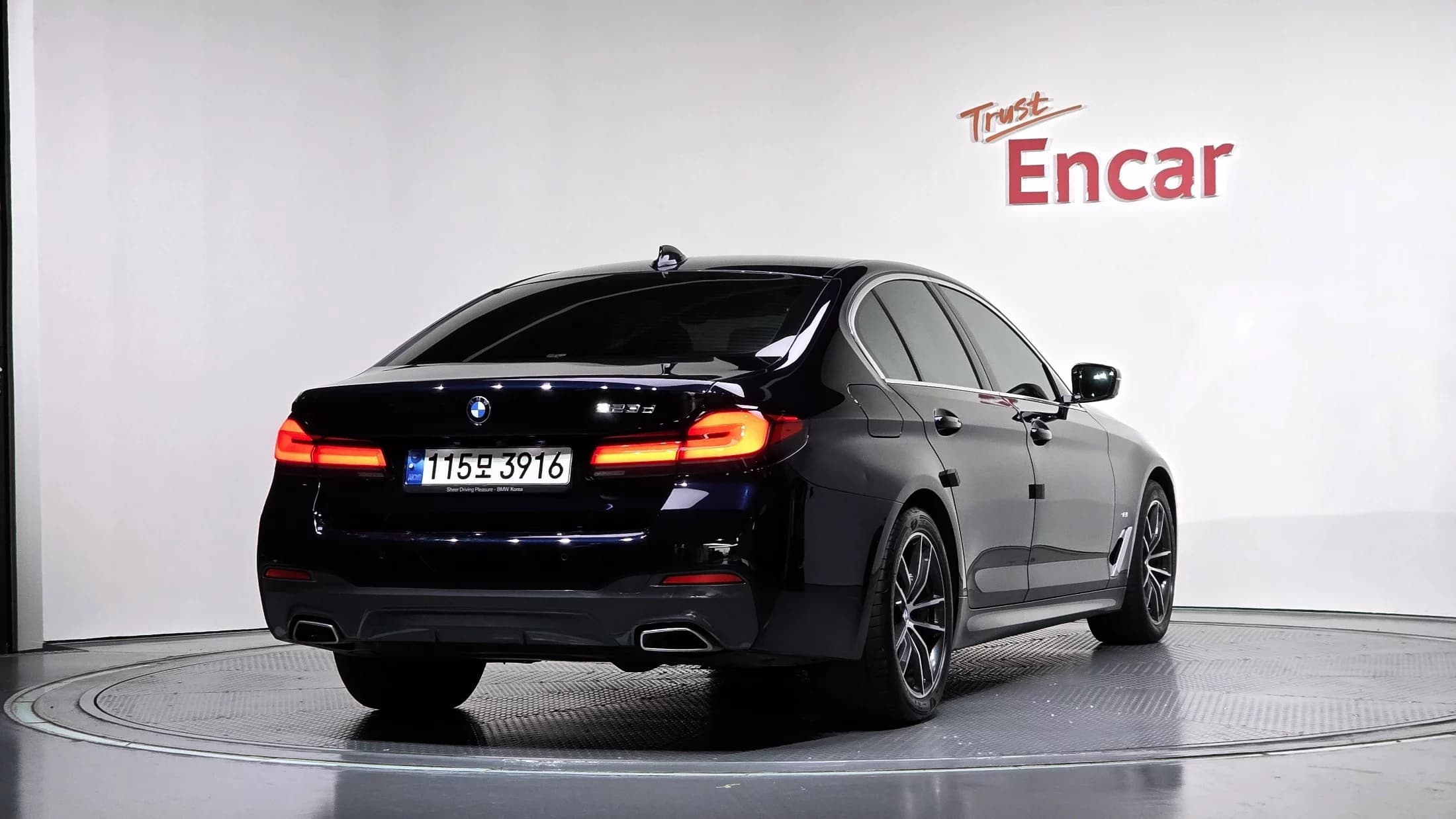 BMW 5-Series 523d M Sport, 2021 г. 48360 км. — фото 2