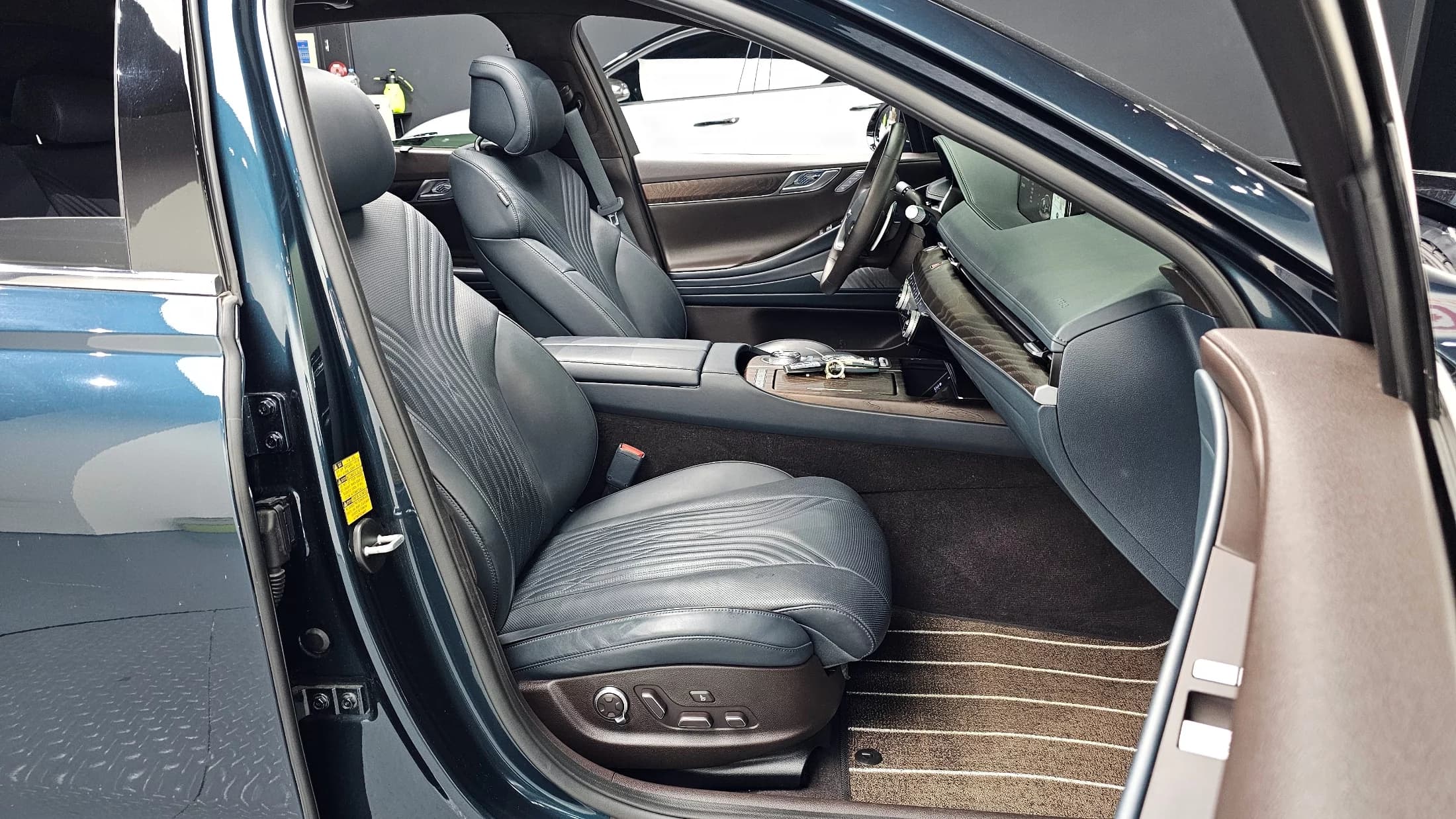 Genesis G80 Gasoline 2.5 Turbo AWD, 2022 г. 58147 км. — фото 10