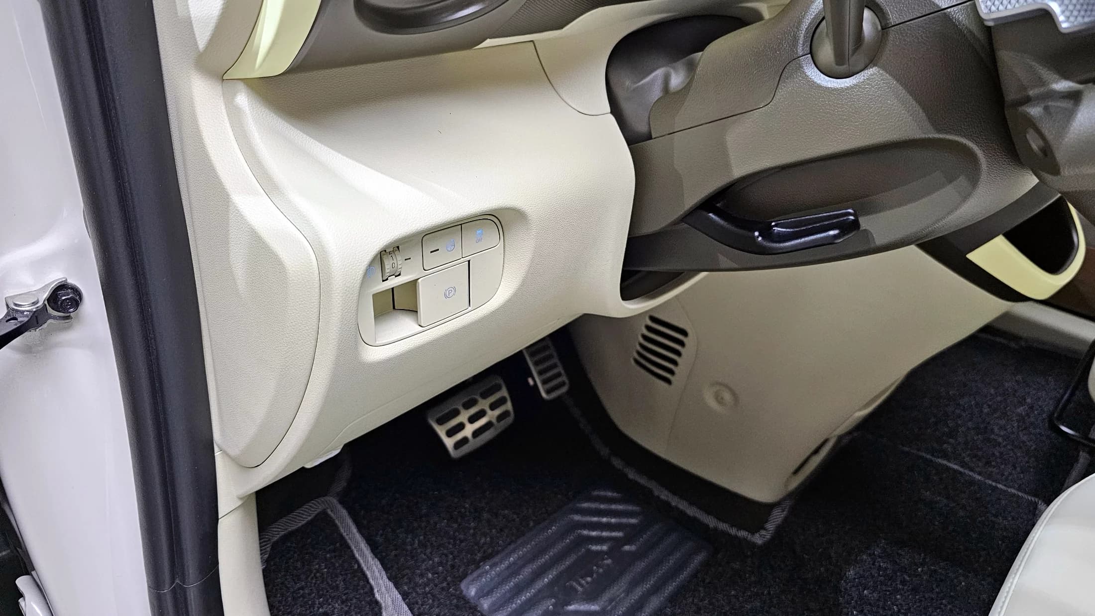 Hyundai Casper Electric Inspiration, электромобиль, 2024 г. 23955 км. — фото 17