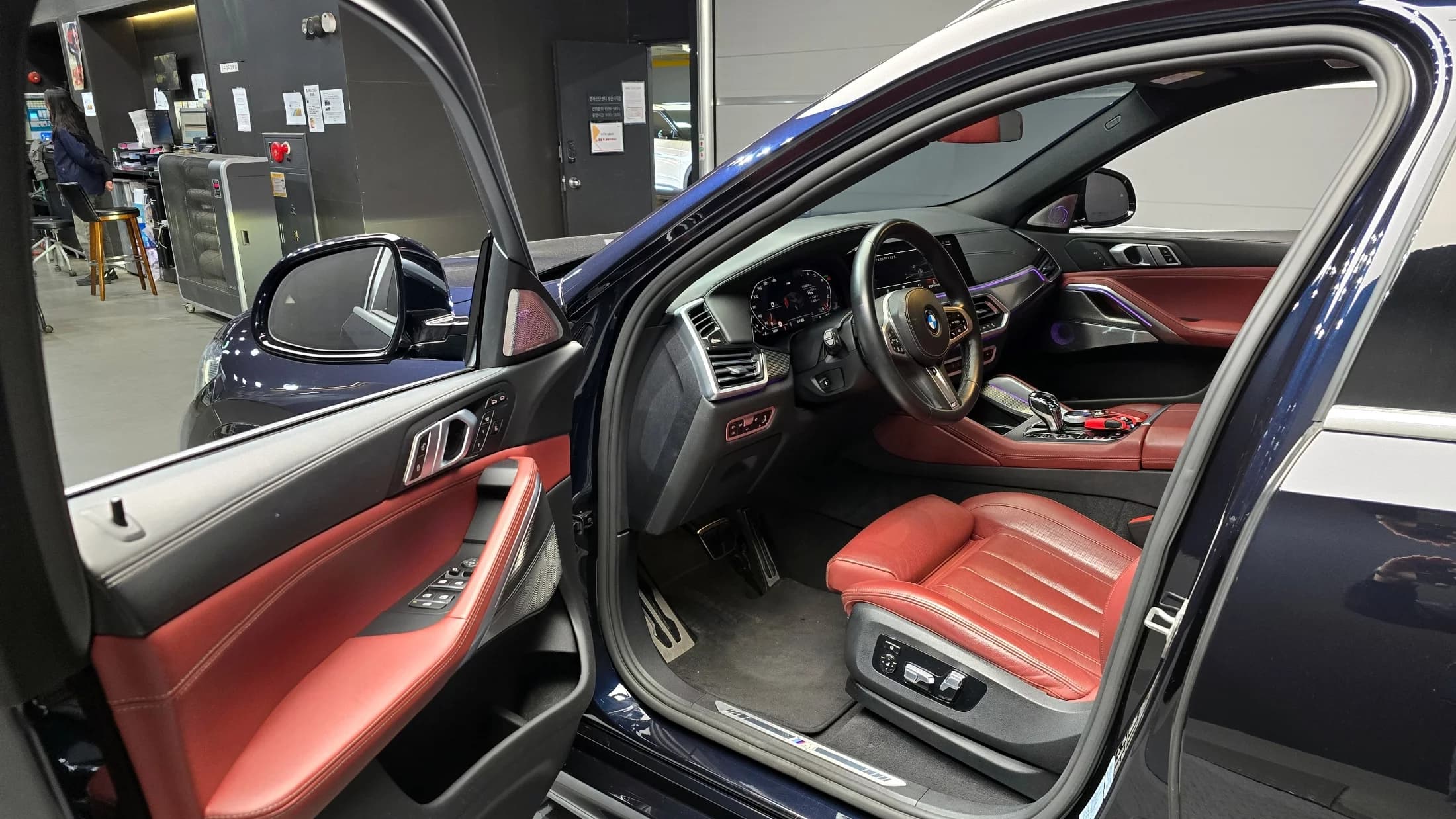 BMW X6 xDrive40i M Sport, 2021 г. 82594 км. — фото 11
