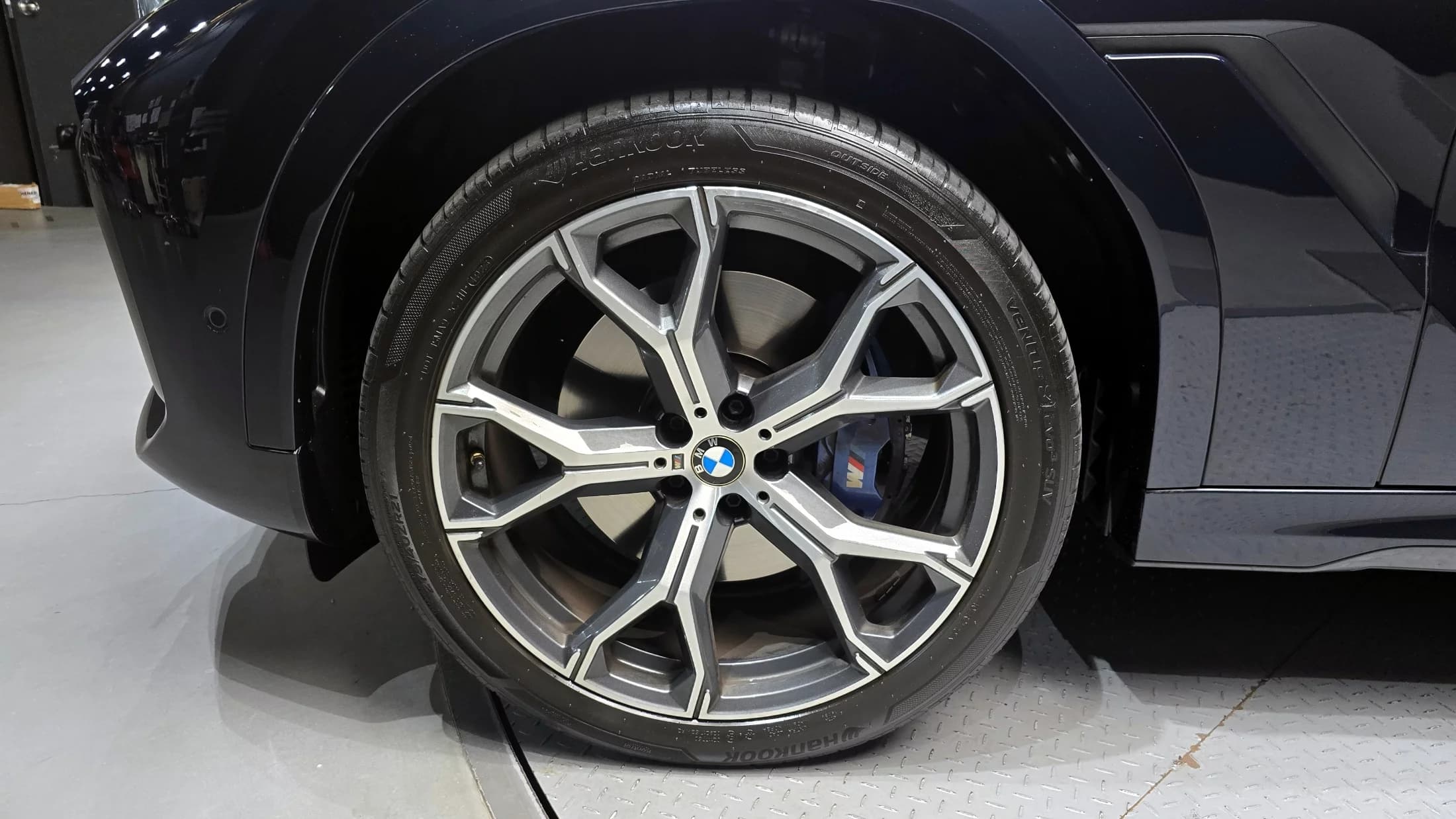 BMW X6 xDrive40i M Sport, 2021 г. 82594 км. — фото 5