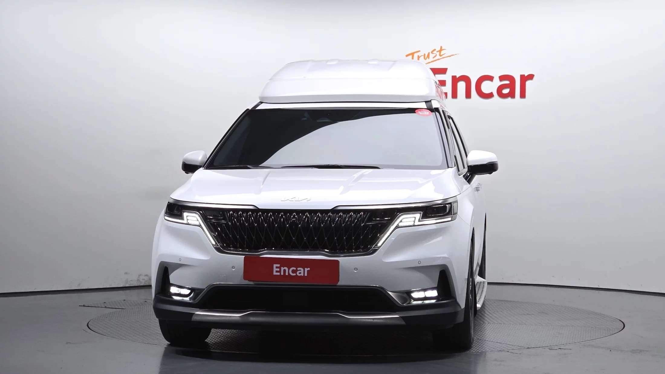 Kia Carnival 7-Seater Signature, 2021 г. 61299 км. — фото 3