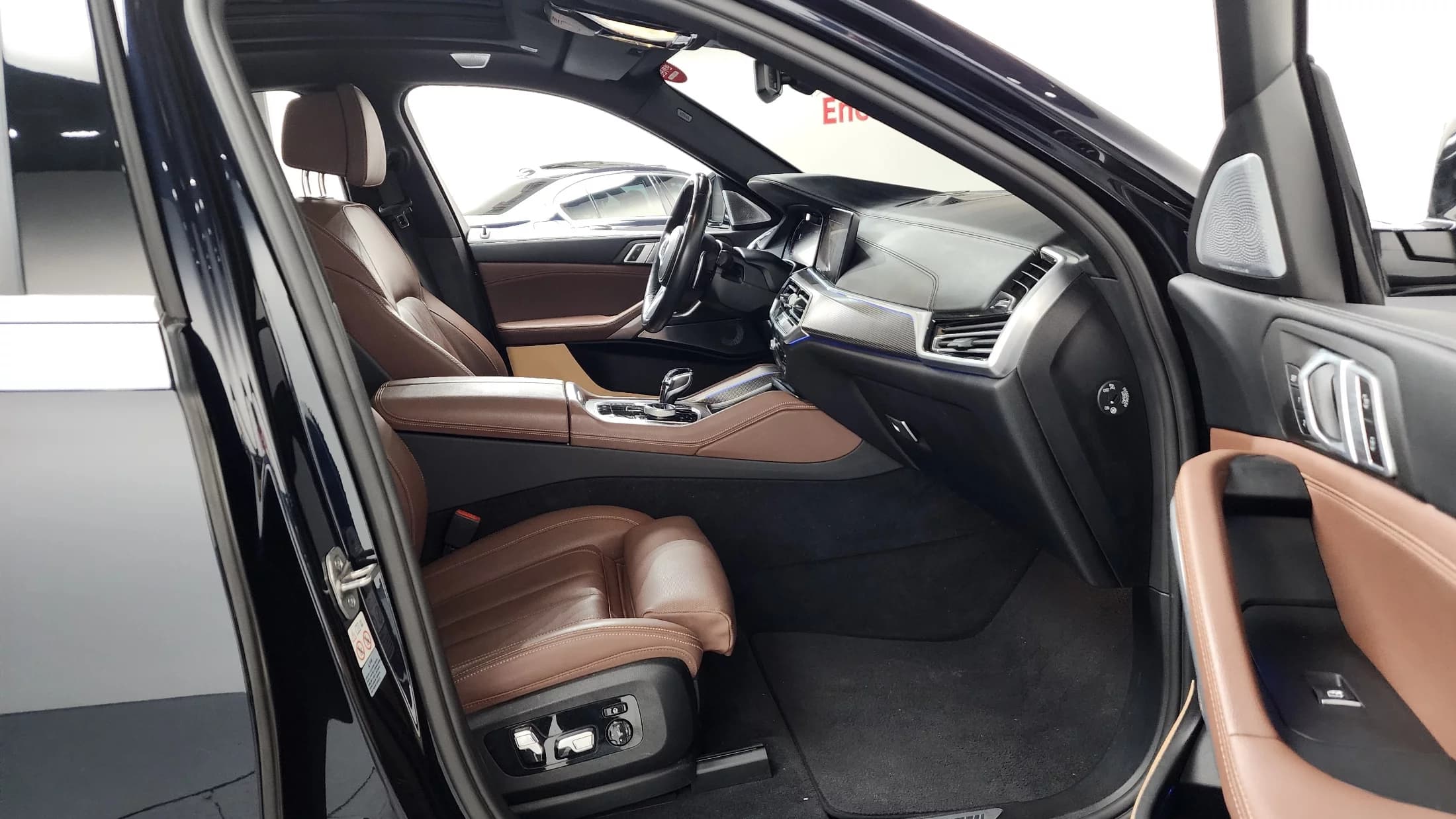 BMW X6 xDrive40i M Sport, 2021 г. 76064 км. — фото 11