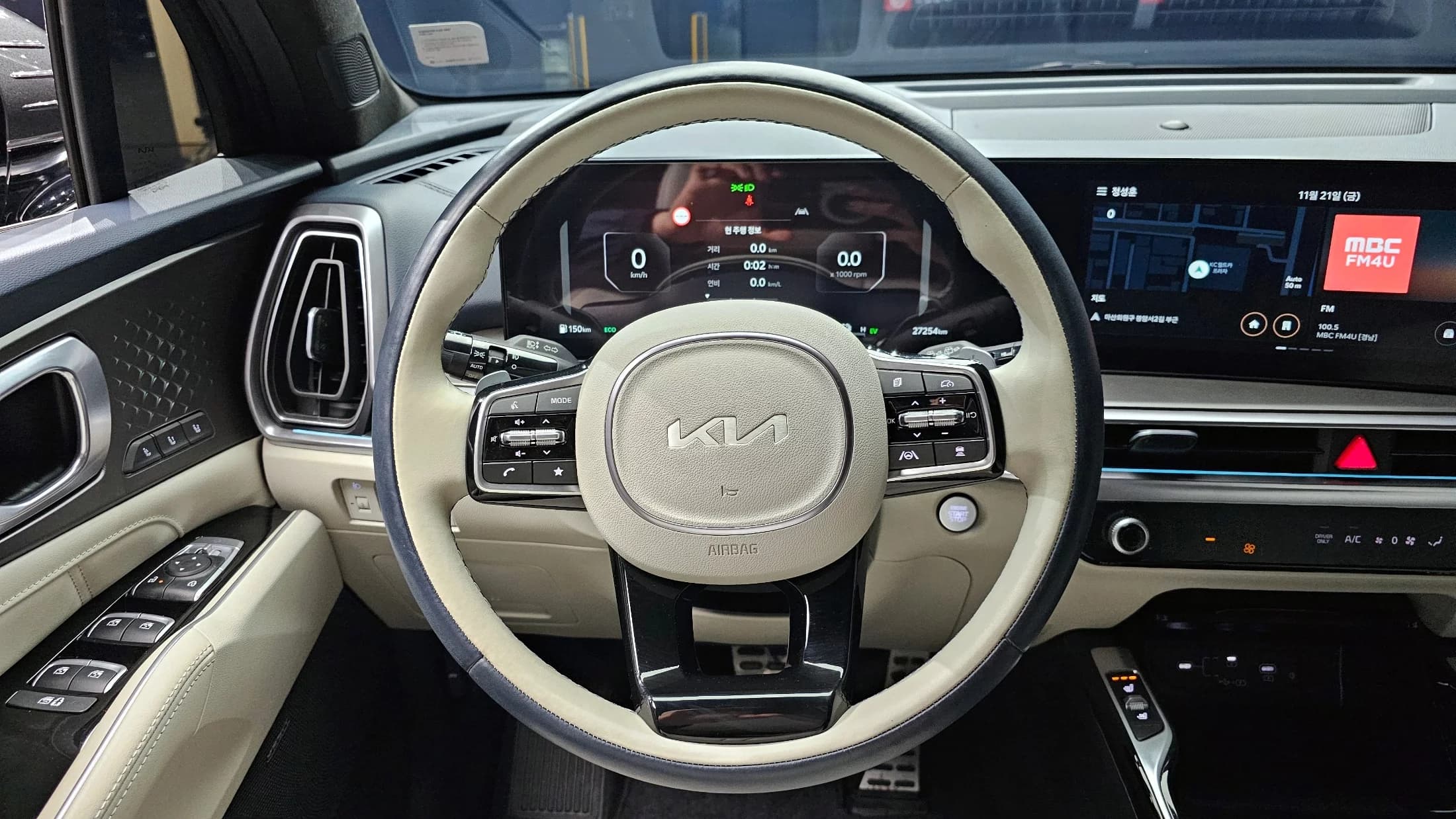 Kia Sorento HEV 1.6 2WD Signature, гибрид, 2023 г. 27323 км. — фото 13