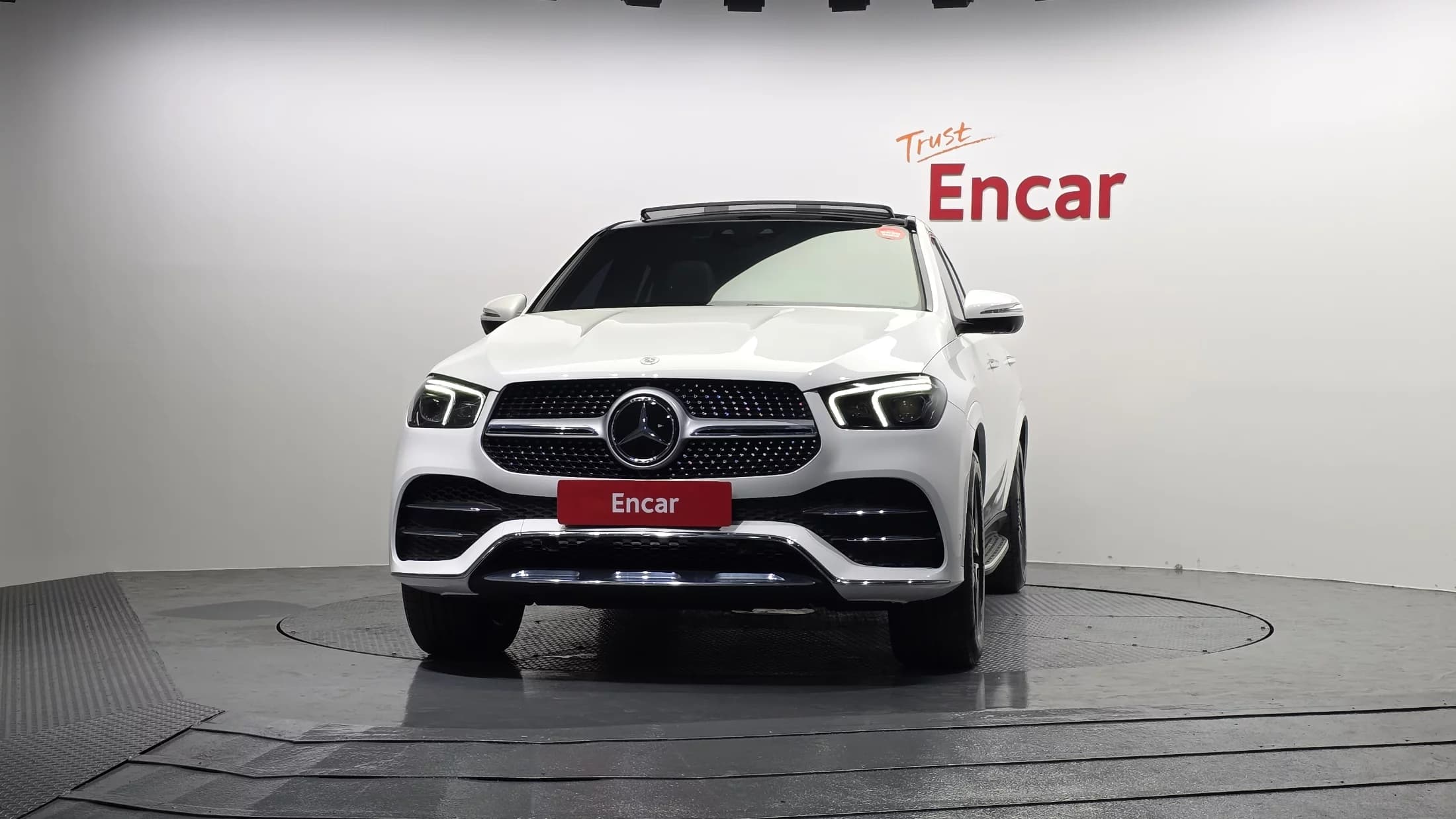 Mercedes-Benz GLE-Class GLE400d 4MATIC Coupe, 2021 г. 39479 км. — фото 3