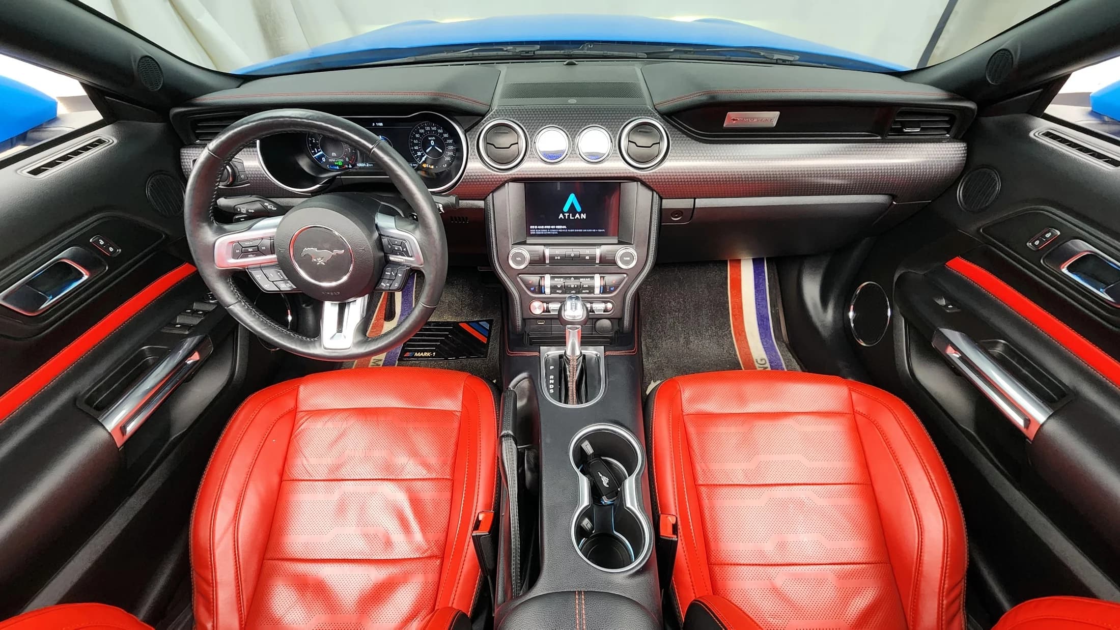 Ford MUSTANG GT Convertible, 2022 г. 10617 км. — фото 7