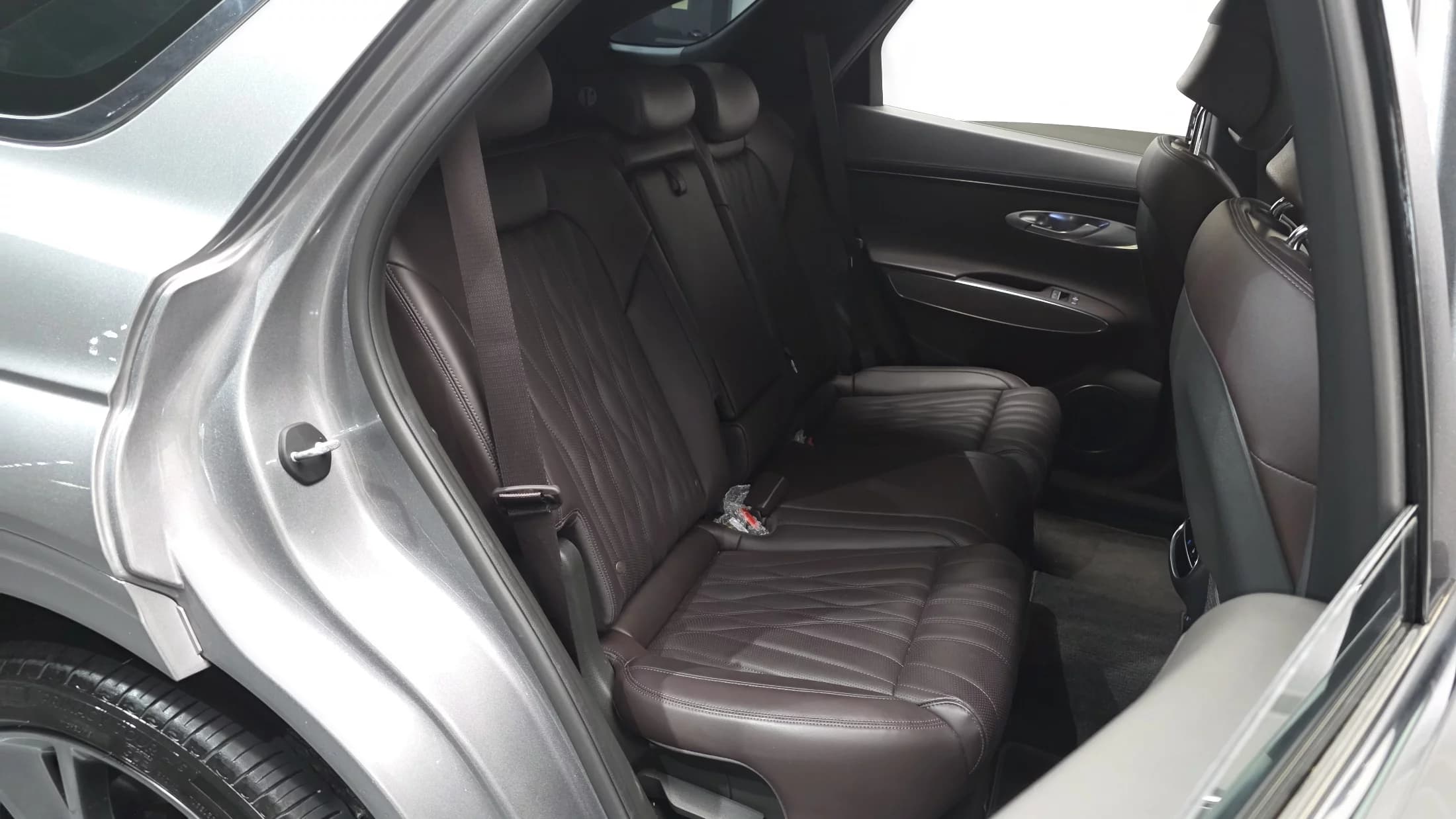Genesis GV70 2.5T Gasoline AWD, 2021 г. 33694 км. — фото 12
