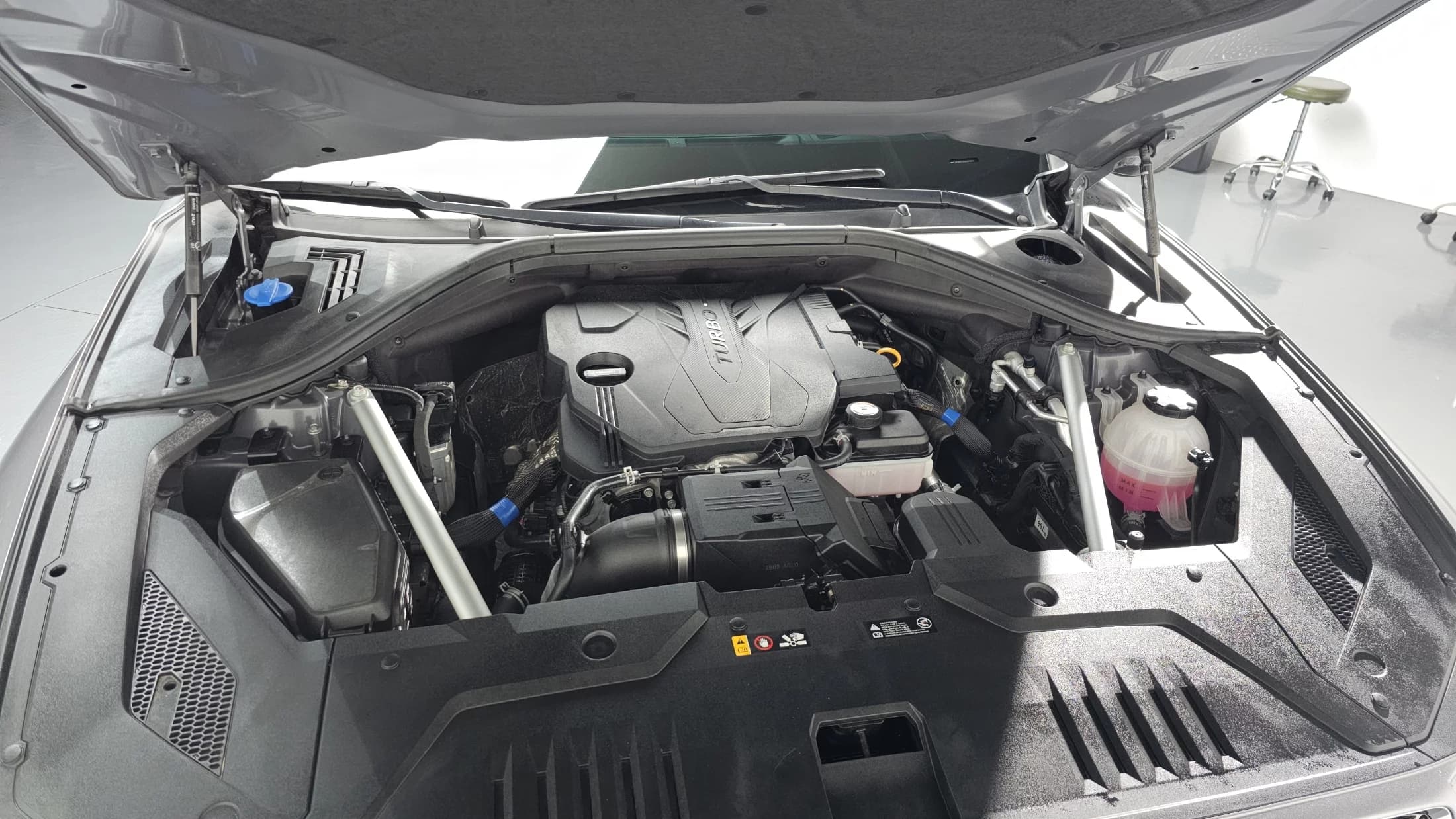 Genesis GV70 2.5T Gasoline AWD, 2021 г. 33694 км. — фото 6
