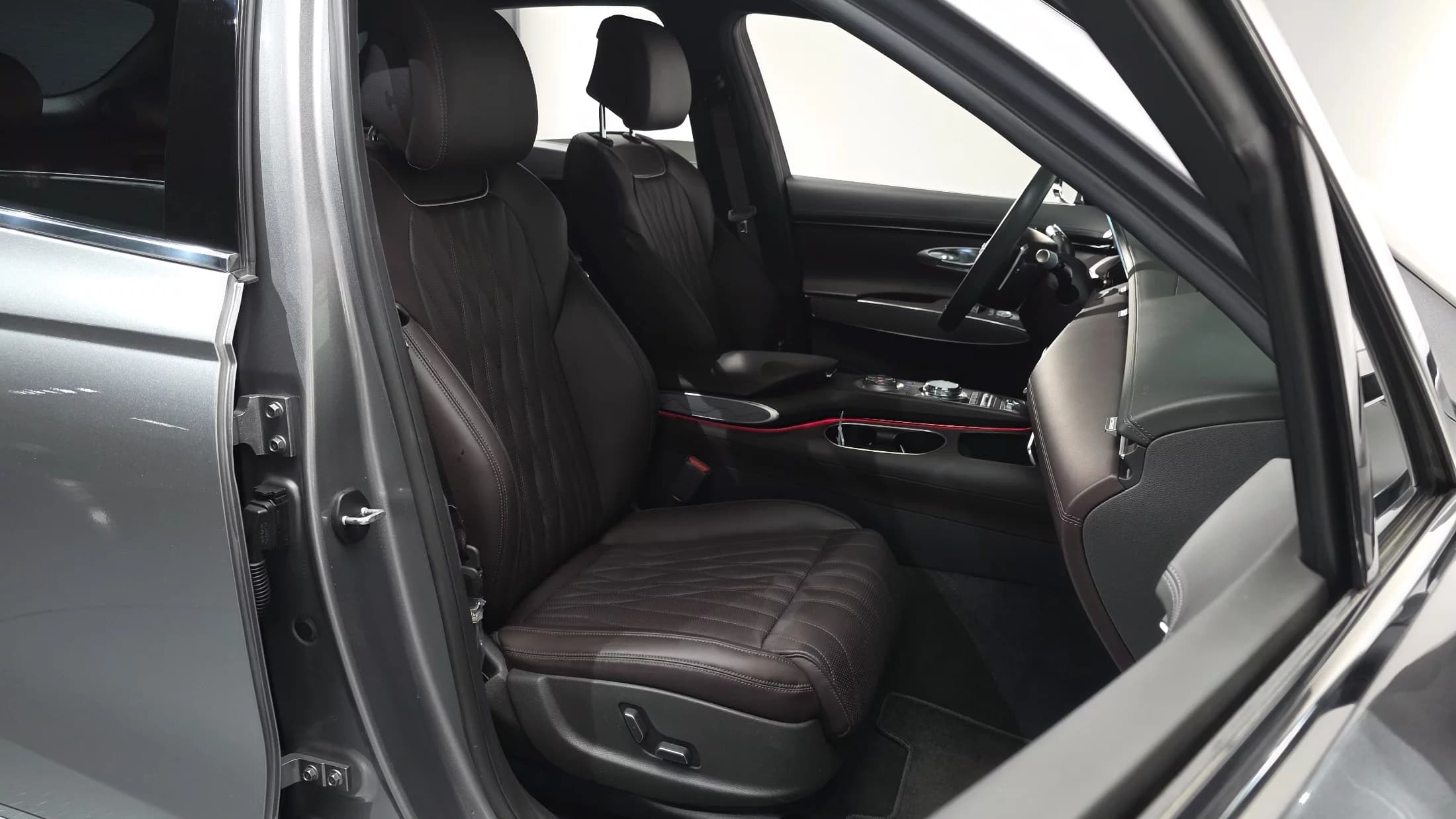 Genesis GV70 2.5T Gasoline AWD, 2021 г. 33694 км. — фото 10