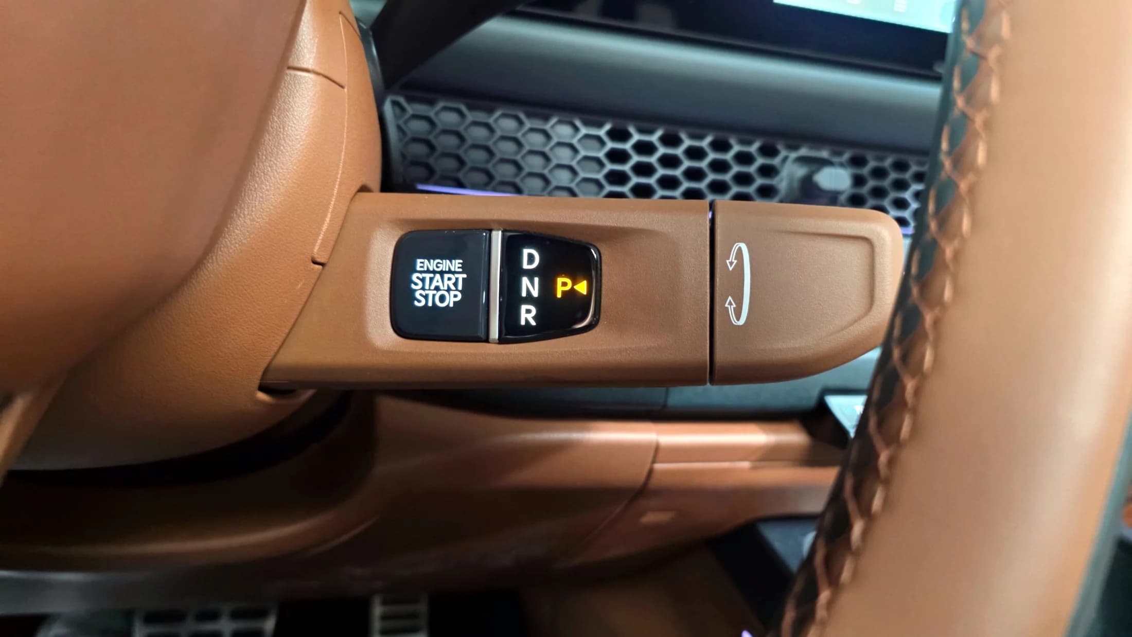 Kia Tasman 2.5T Gasoline 4WD X-Pro, 2025 г. 9857 км. — фото 9