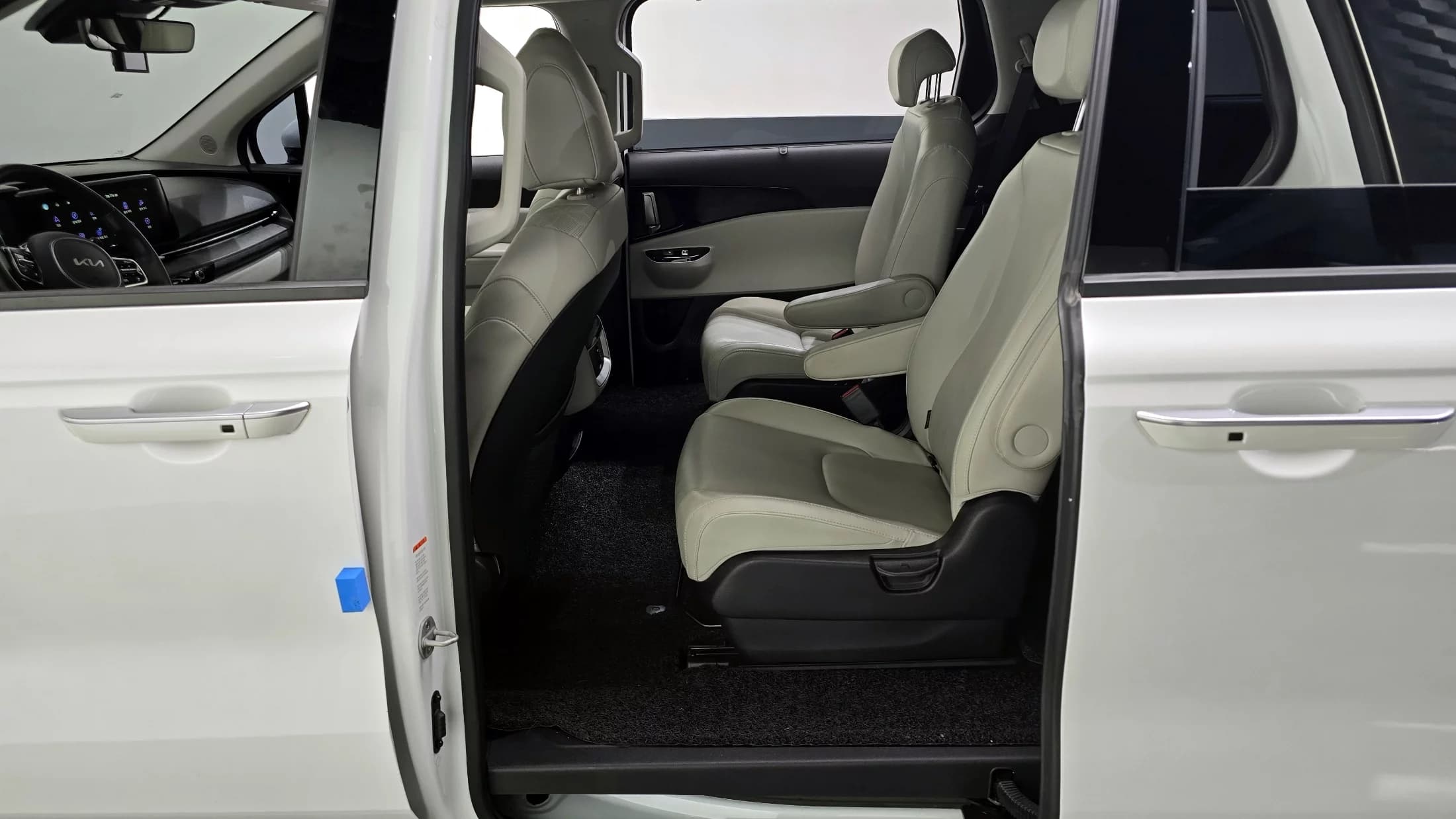 Kia Carnival Gasoline 9-Seater Noblesse, 2022 г. 72496 км. — фото 11