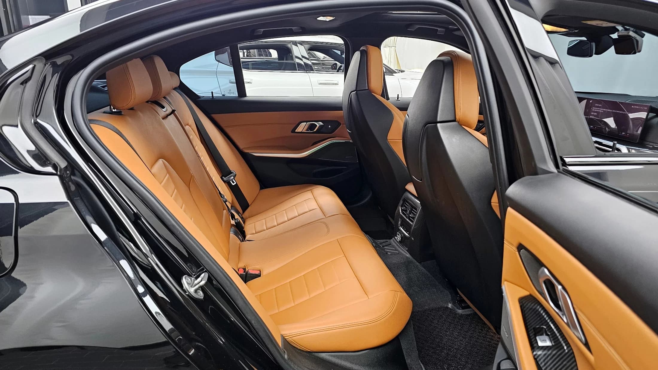 BMW 3-Series M340i, 2023 г. 77397 км. — фото 16
