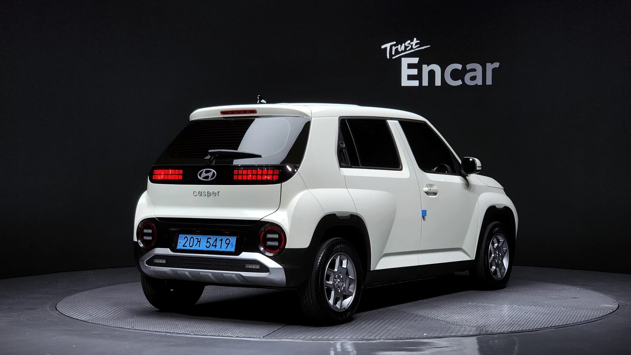 Hyundai Casper Electric Inspiration, электромобиль, 2024 г. 15625 км. — фото 2