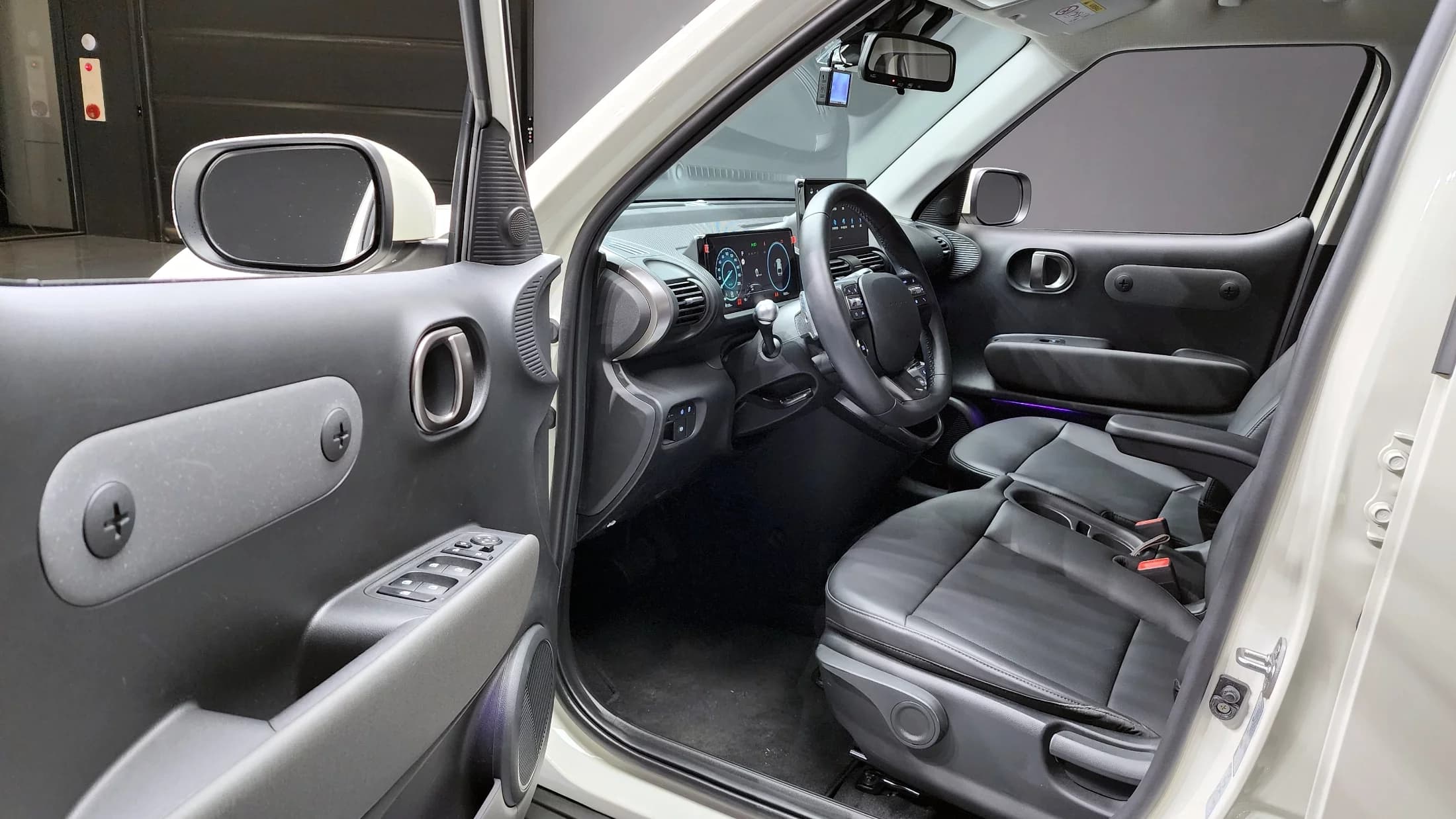 Hyundai Casper Electric Inspiration, электромобиль, 2024 г. 15625 км. — фото 11