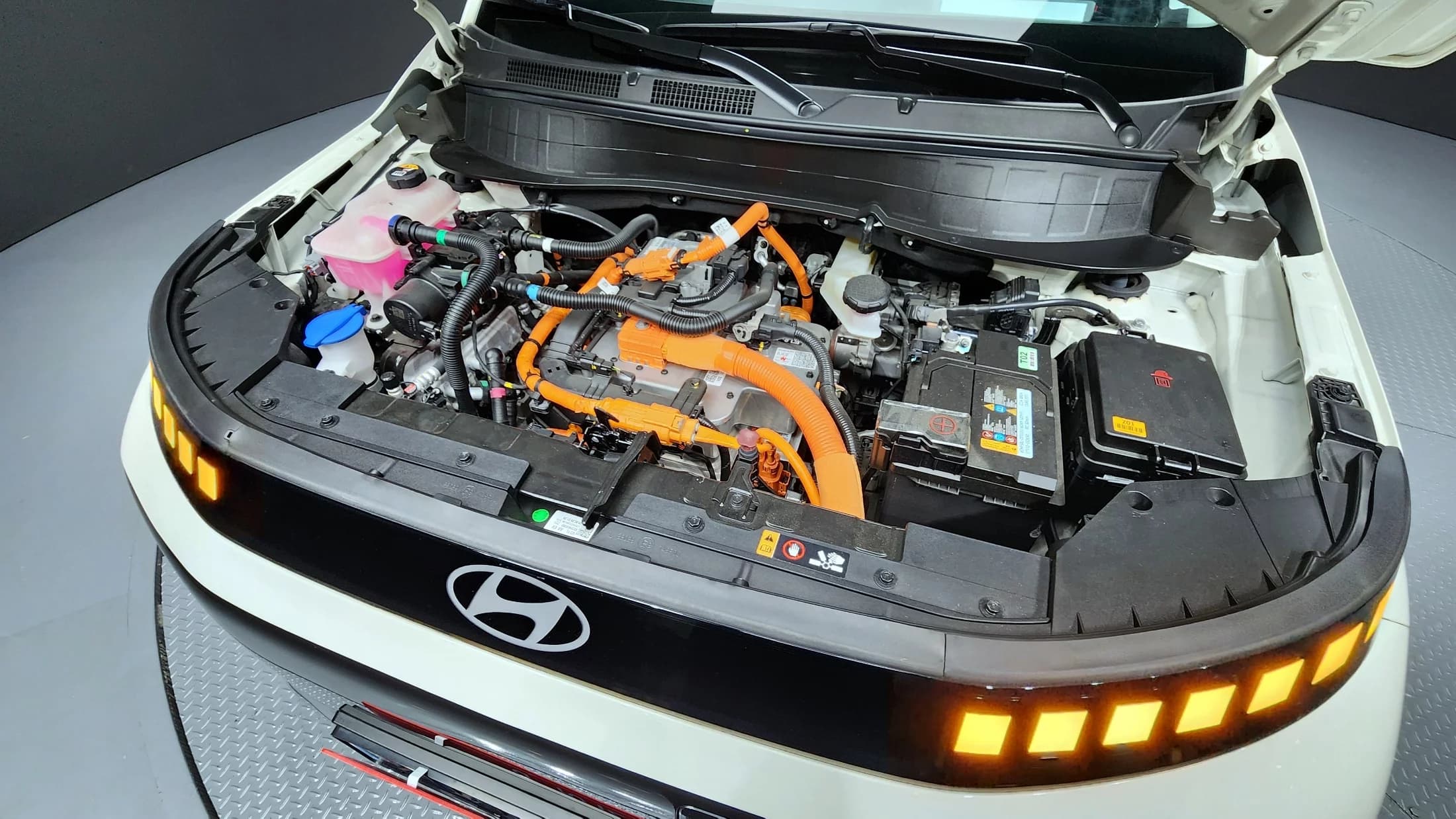 Hyundai Casper Electric Inspiration, электромобиль, 2024 г. 15625 км. — фото 6