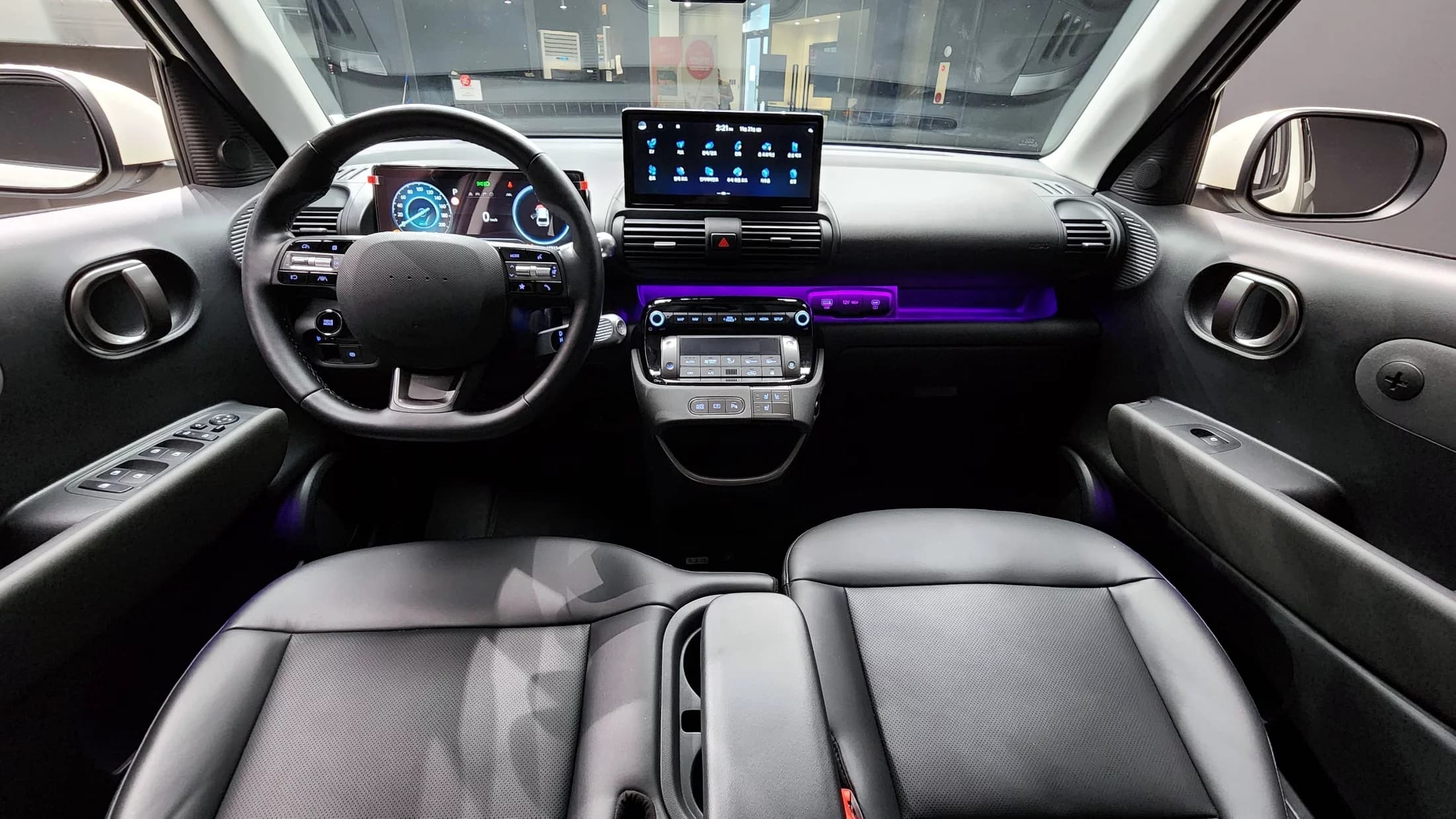 Hyundai Casper Electric Inspiration, электромобиль, 2024 г. 15625 км. — фото 7