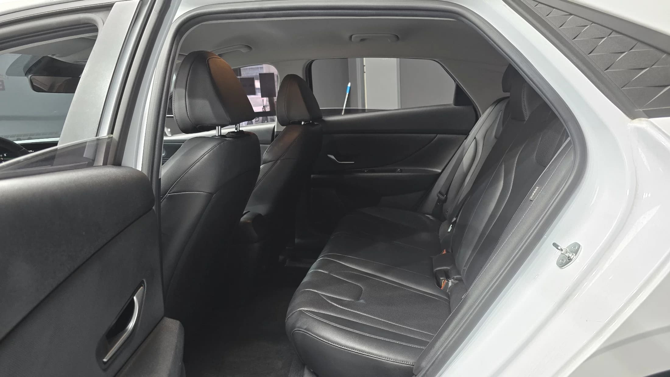 Hyundai AVANTE (Хендай Элантра) 1.6 Modern, 2024 г. 51155 км. — фото 13