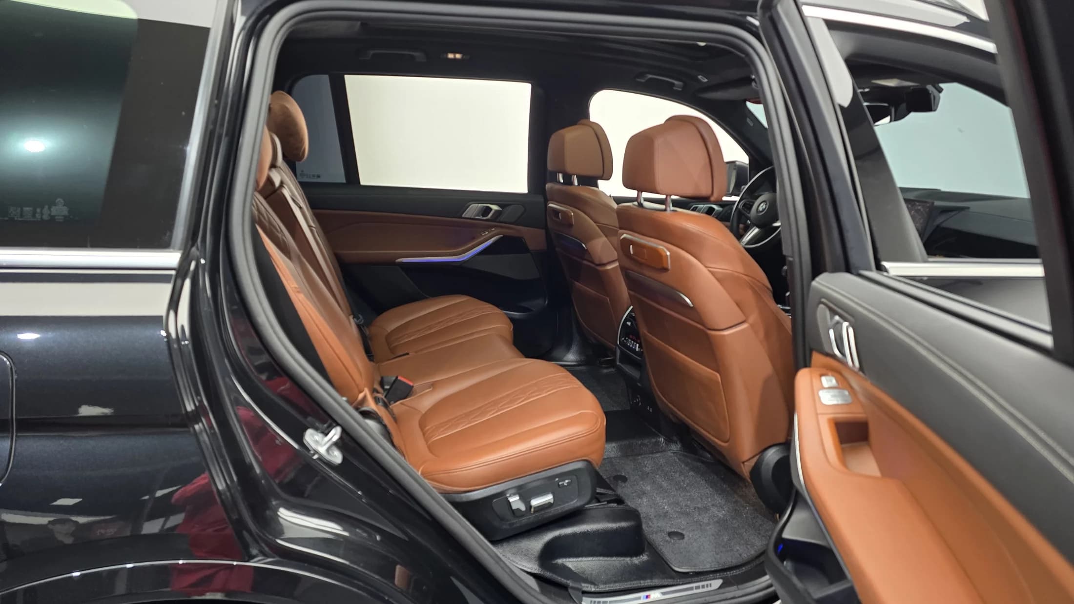 BMW X7 xDrive 40i M Sport 7STR, 2024 г. 33877 км. — фото 12