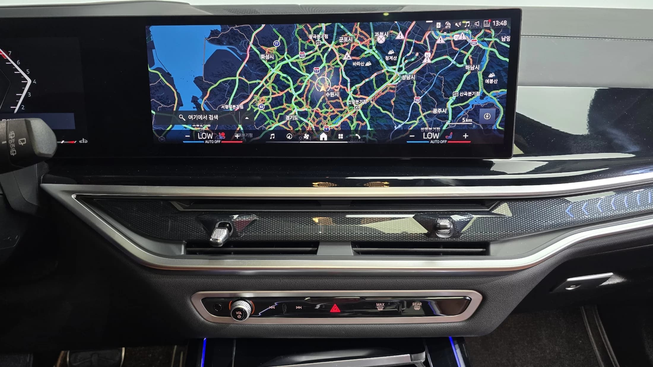 BMW X7 xDrive 40i M Sport 7STR, 2024 г. 33877 км. — фото 14