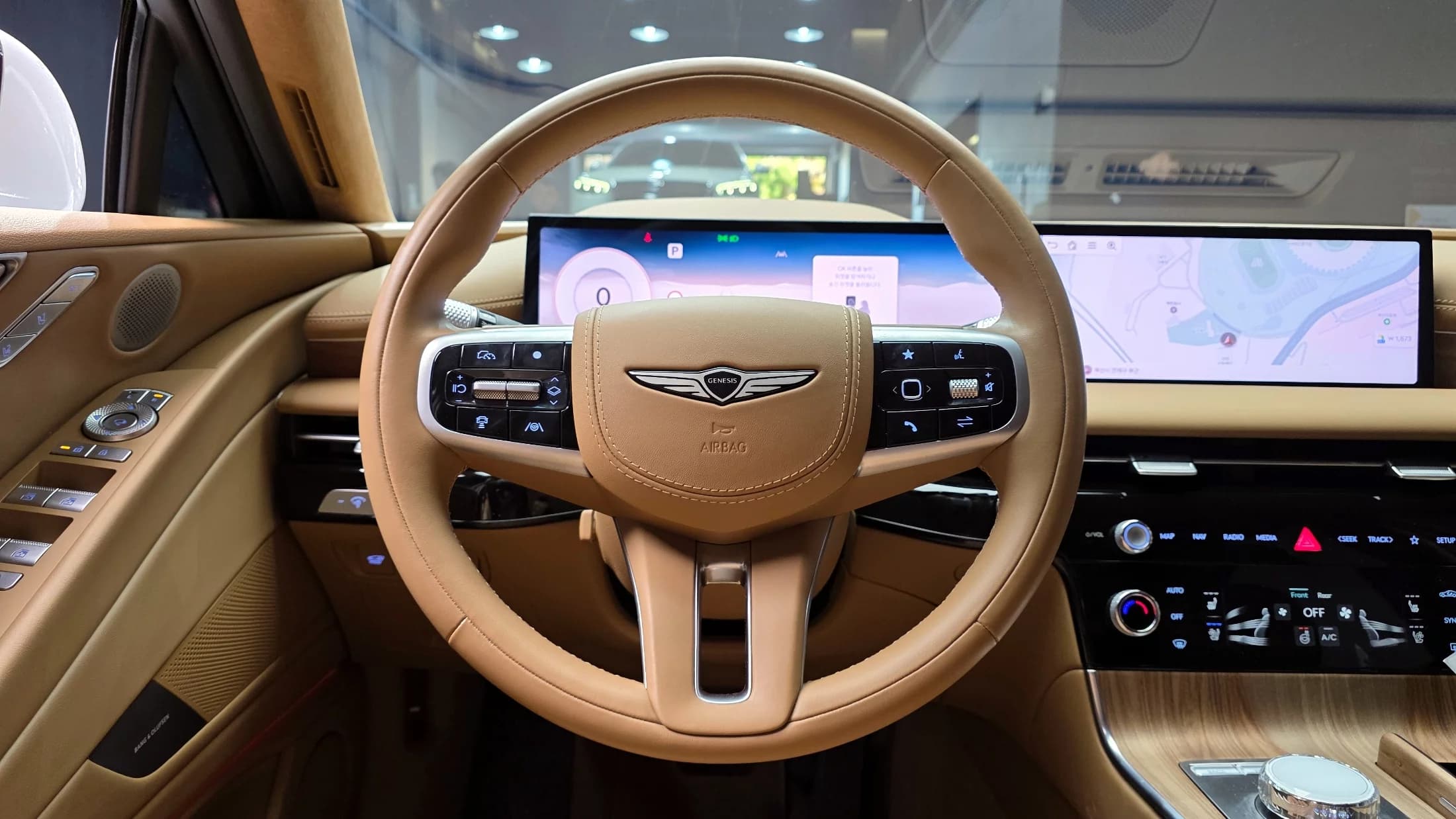 Genesis G80 Gasoline 2.5 Turbo 2WD, 2024 г. 10607 км. — фото 13