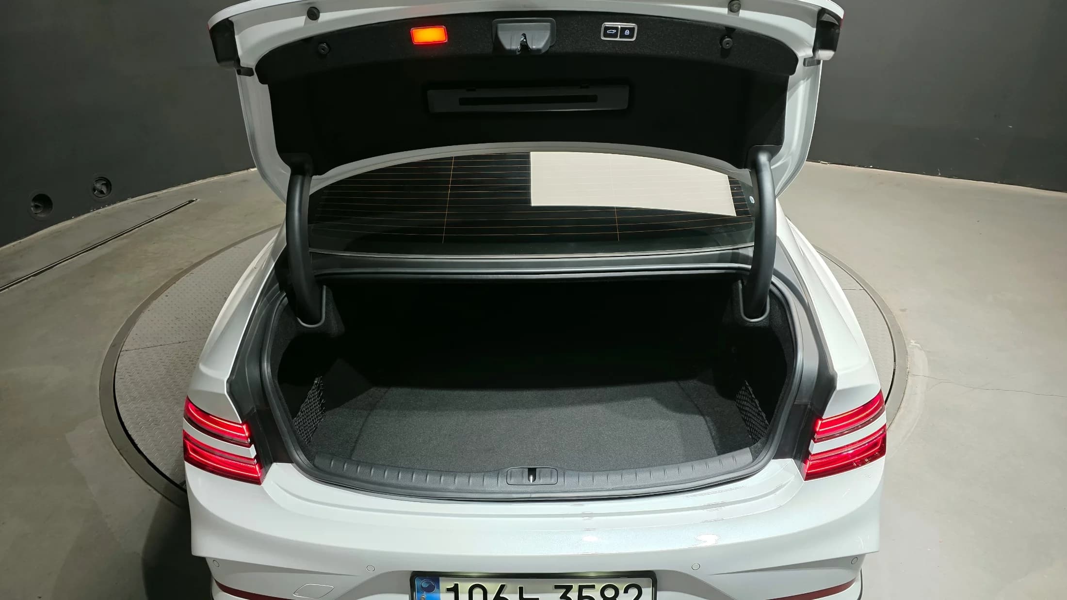 Genesis G80 Gasoline 2.5 Turbo 2WD, 2024 г. 10607 км. — фото 20