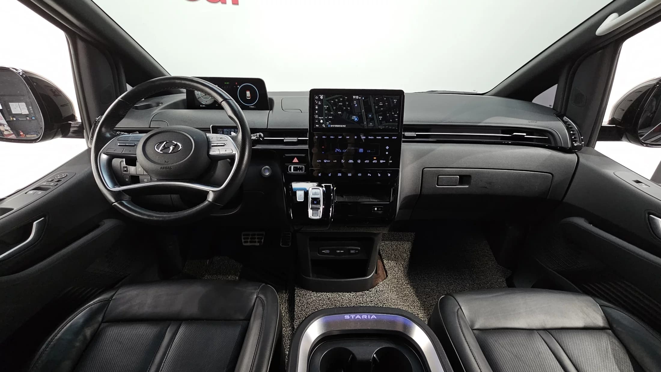 Hyundai Staria 4WD Lounge 9-Seater Inspiration, 2021 г. 115531 км. — фото 7