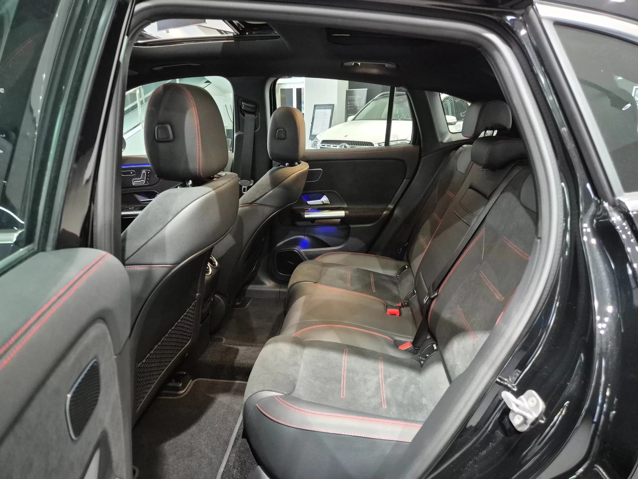 Mercedes-Benz EQA EQA250 AMG Line, электромобиль, 2025 г. 219 км. — фото 11