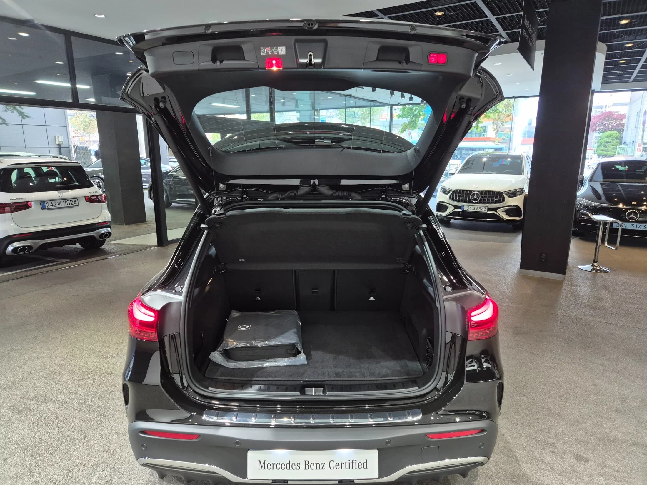 Mercedes-Benz EQA EQA250 AMG Line, электромобиль, 2025 г. 219 км. — фото 17