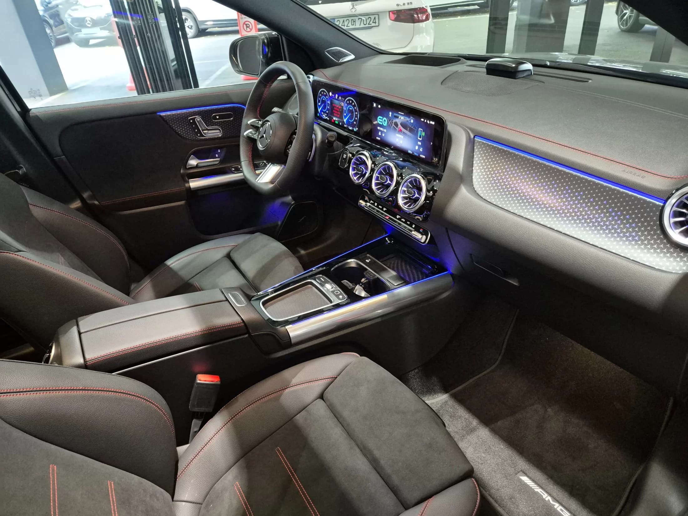 Mercedes-Benz EQA EQA250 AMG Line, электромобиль, 2025 г. 219 км. — фото 20