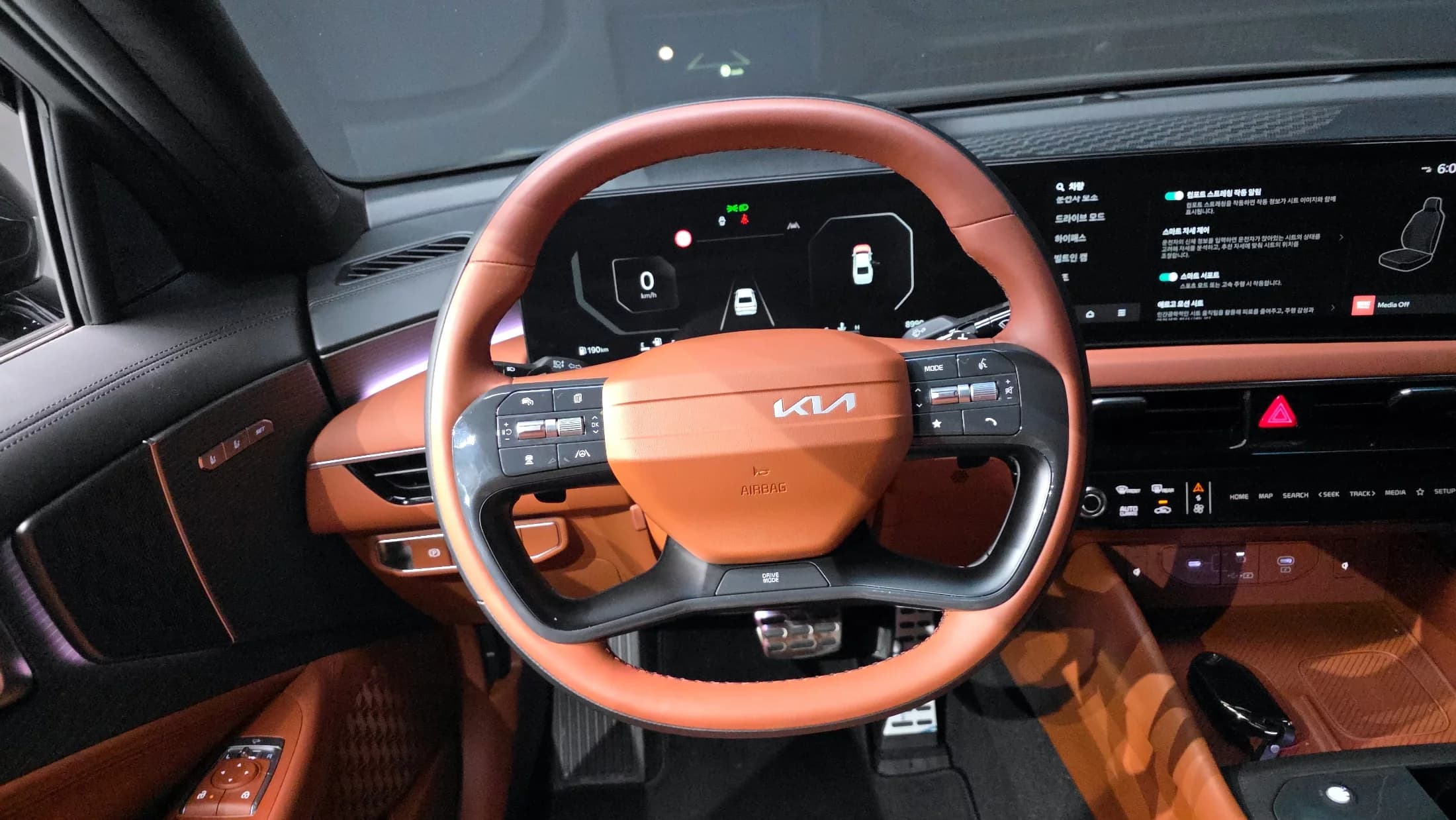 Kia K8 2.5 Gasoline 2WD Signature, 2024 г. 9148 км. — фото 13