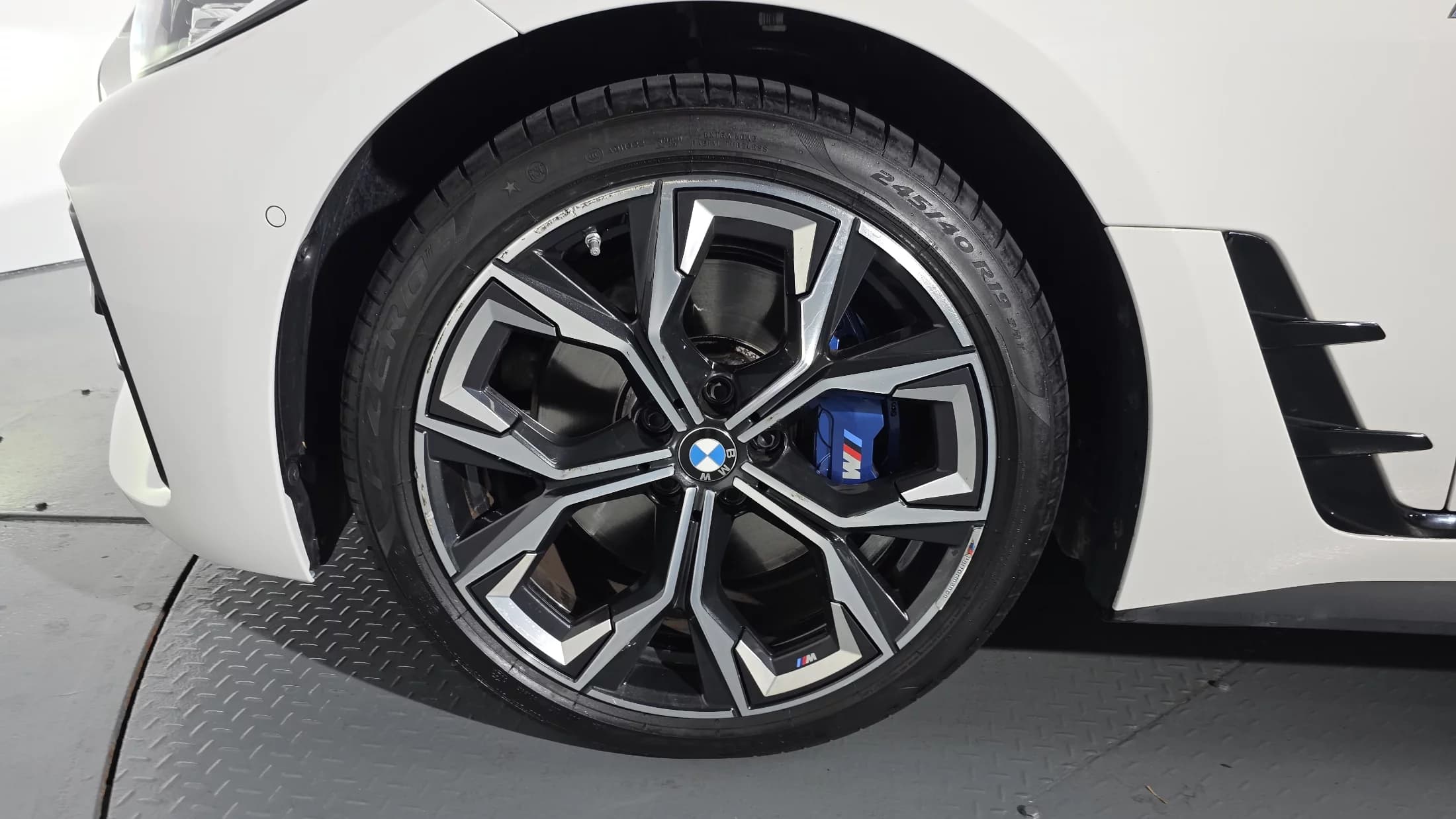 BMW 4-Series 420i M Sports GranCoupe, 2024 г. 27739 км. — фото 5