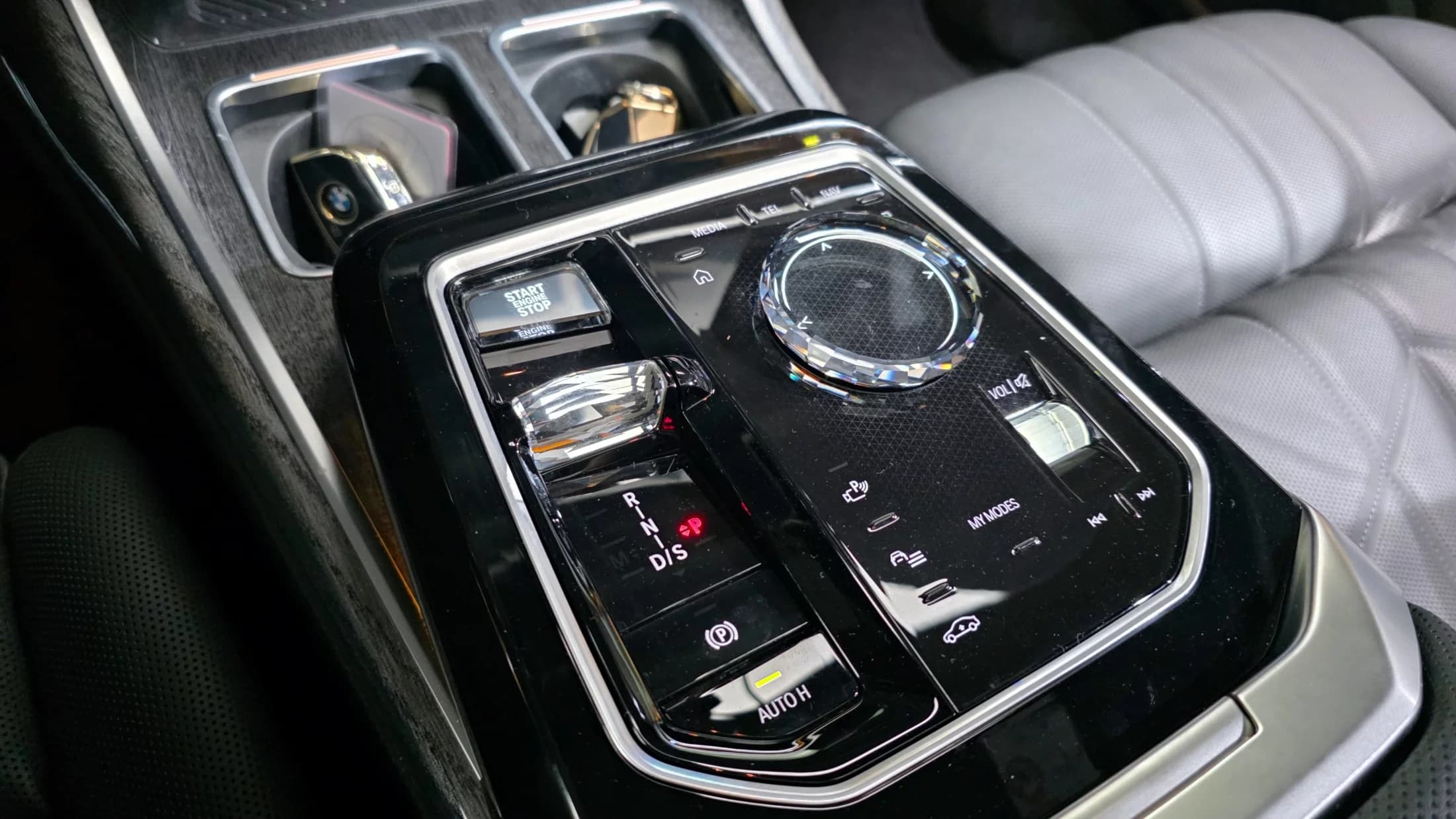 BMW 7-Series 740i xDrive M Sport, 2024 г. 44389 км. — фото 9