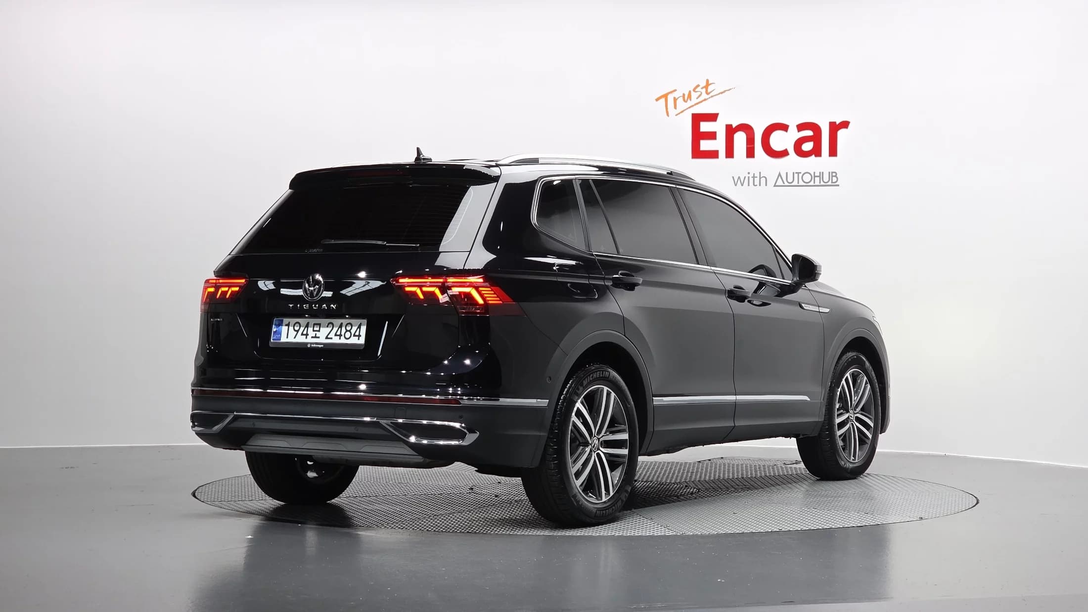 Volkswagen TIGUAN 2.0 TSI Prestige, 2023 г. 26213 км. — фото 2