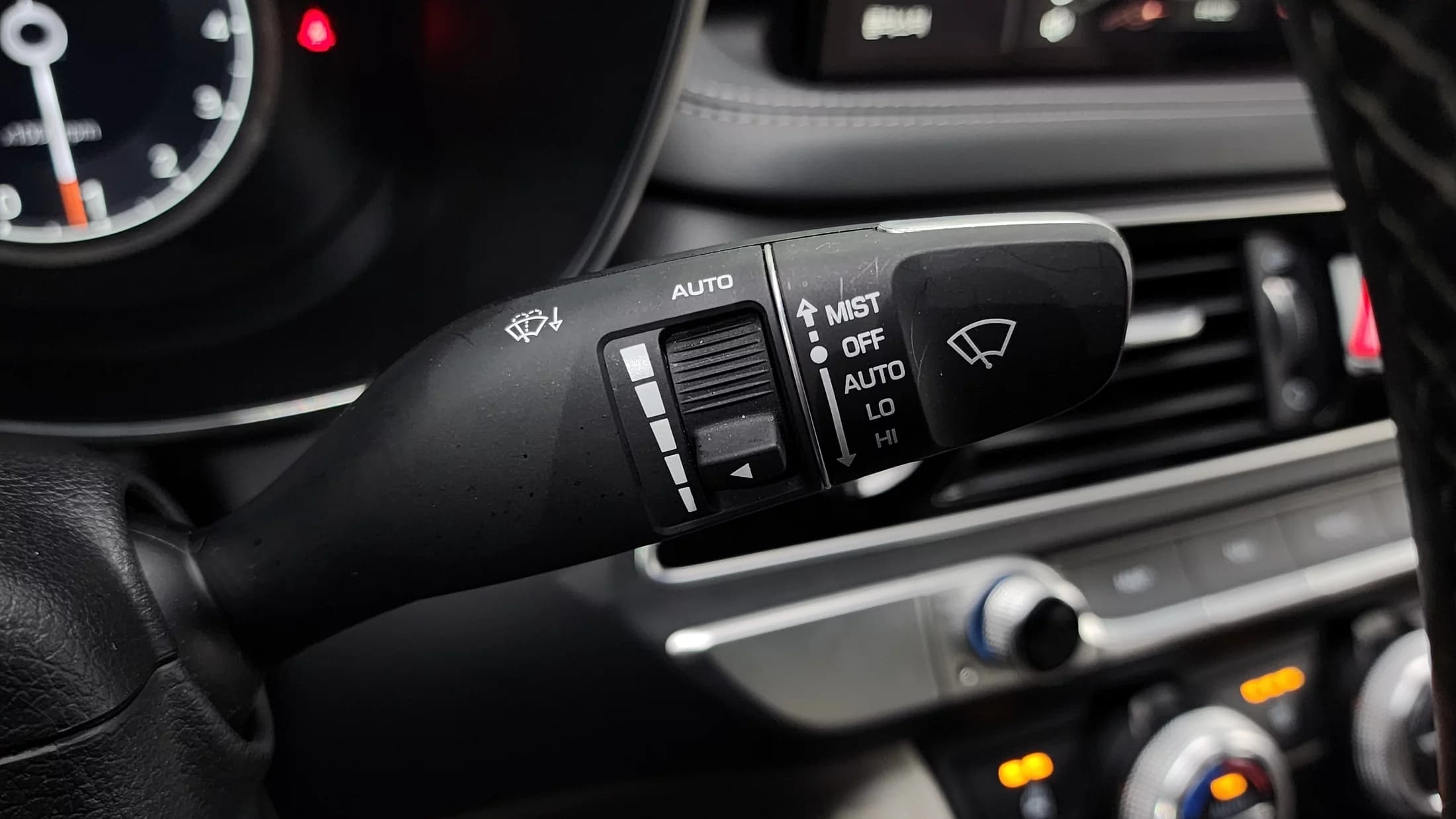 Genesis G70 Gasoline 2.0T 4WD, 2022 г. 107218 км. — фото 15