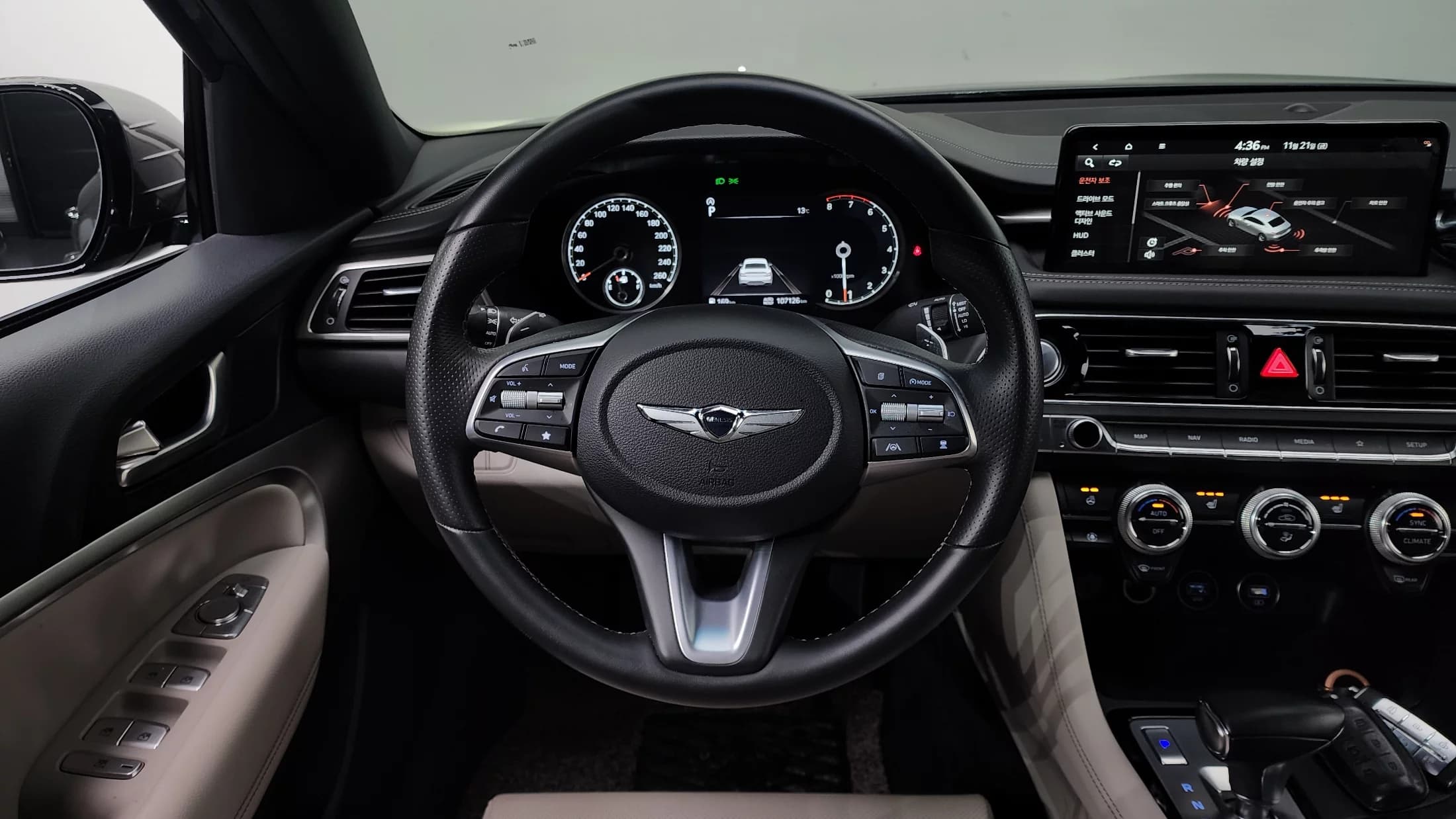 Genesis G70 Gasoline 2.0T 4WD, 2022 г. 107218 км. — фото 16