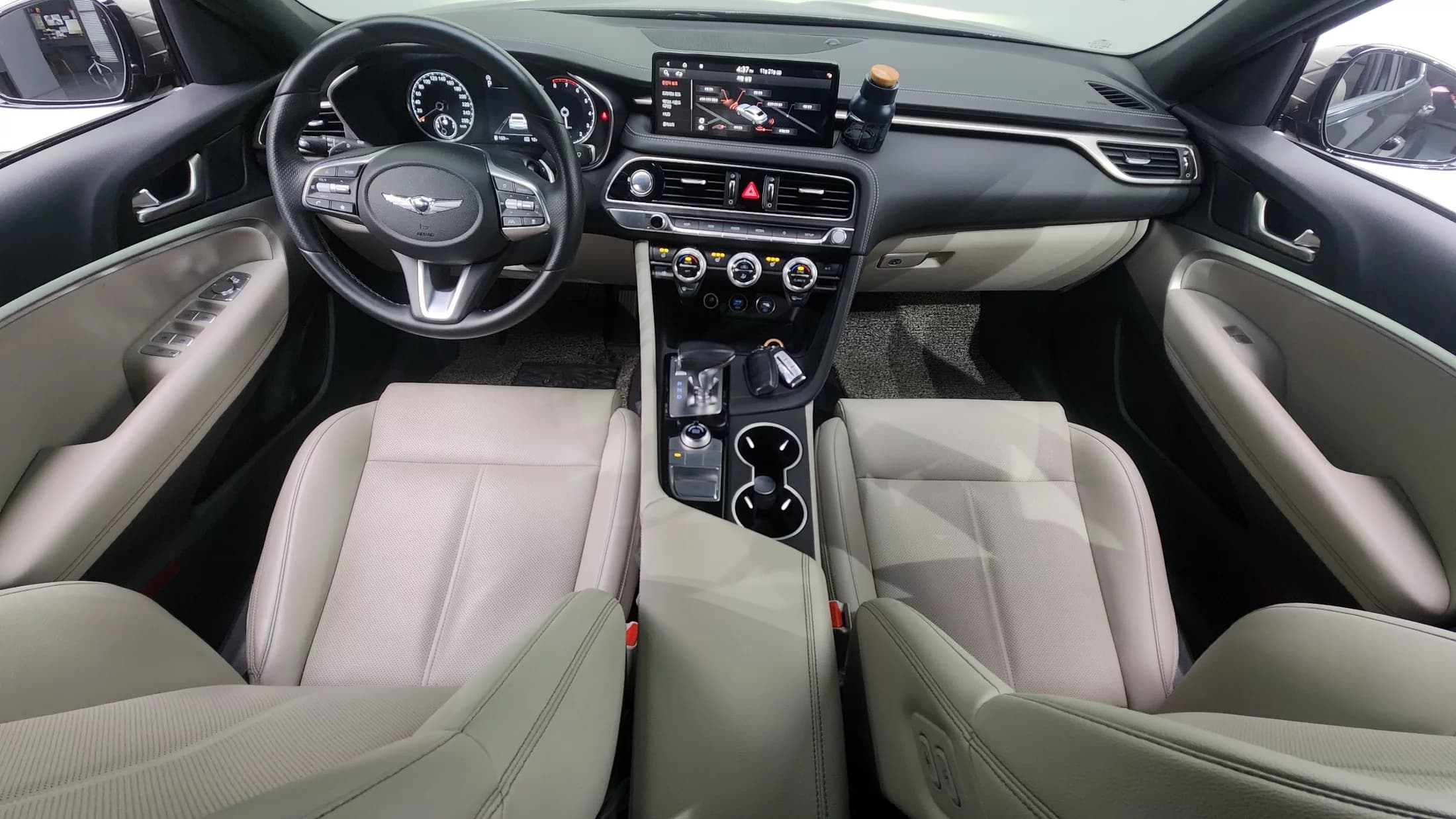 Genesis G70 Gasoline 2.0T 4WD, 2022 г. 107218 км. — фото 7