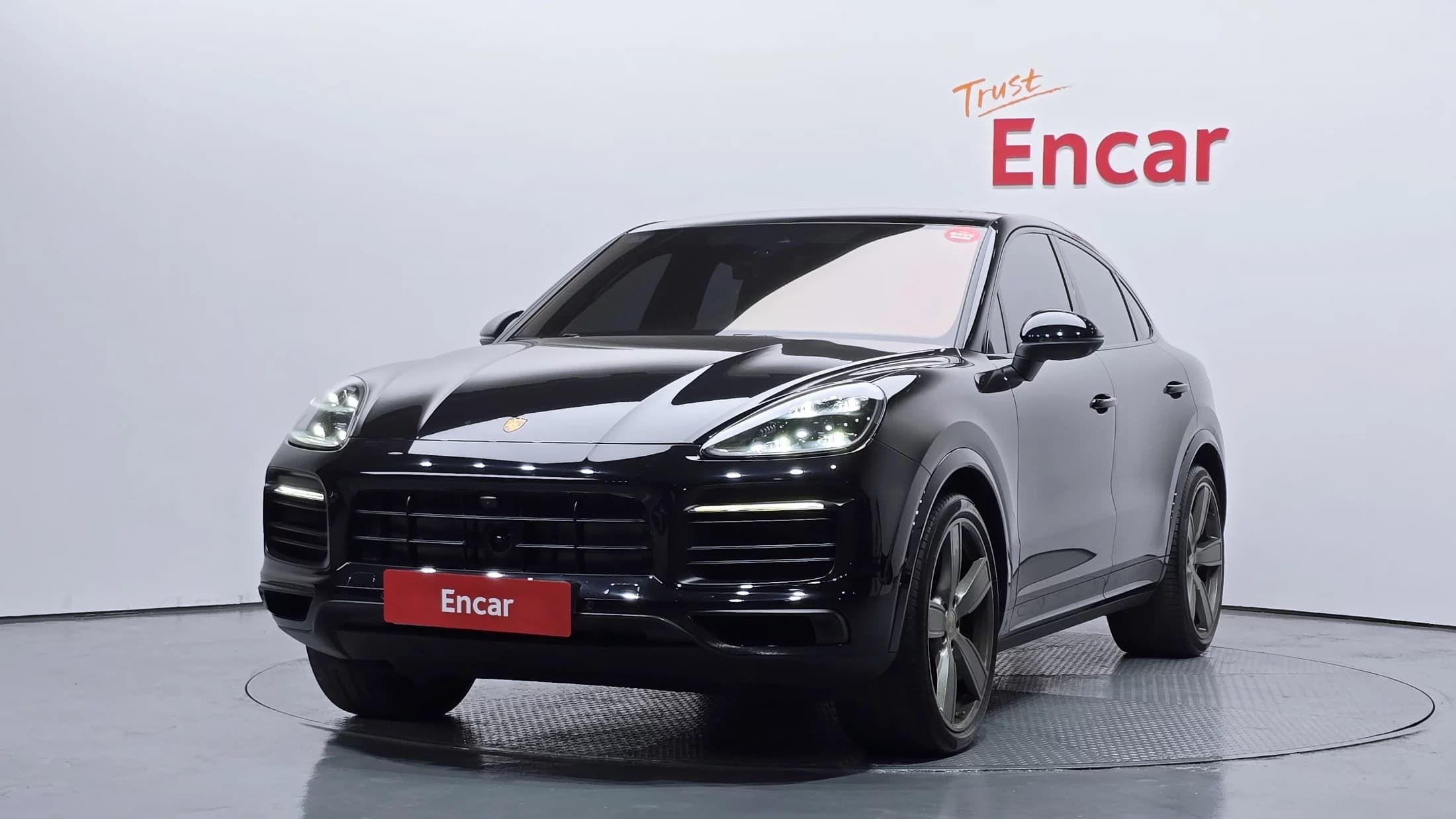 Porsche CAYENNE 3.0 COUPE PLATINUM EDITION, 2022 г. 35196 км.