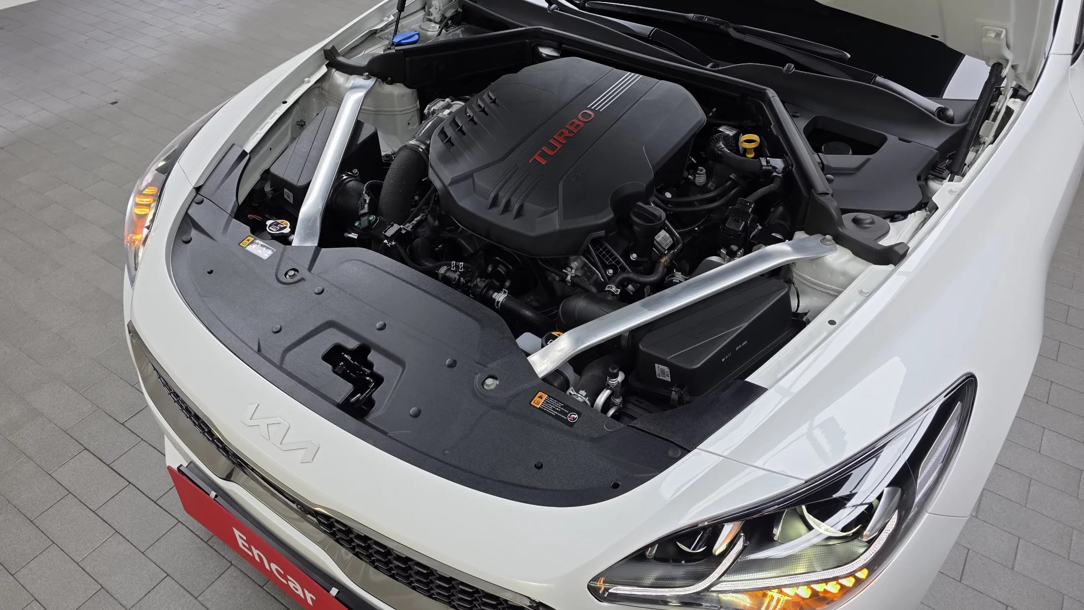 Kia Stinger 3.3 GT, 2023 г. 23472 км. — фото 6