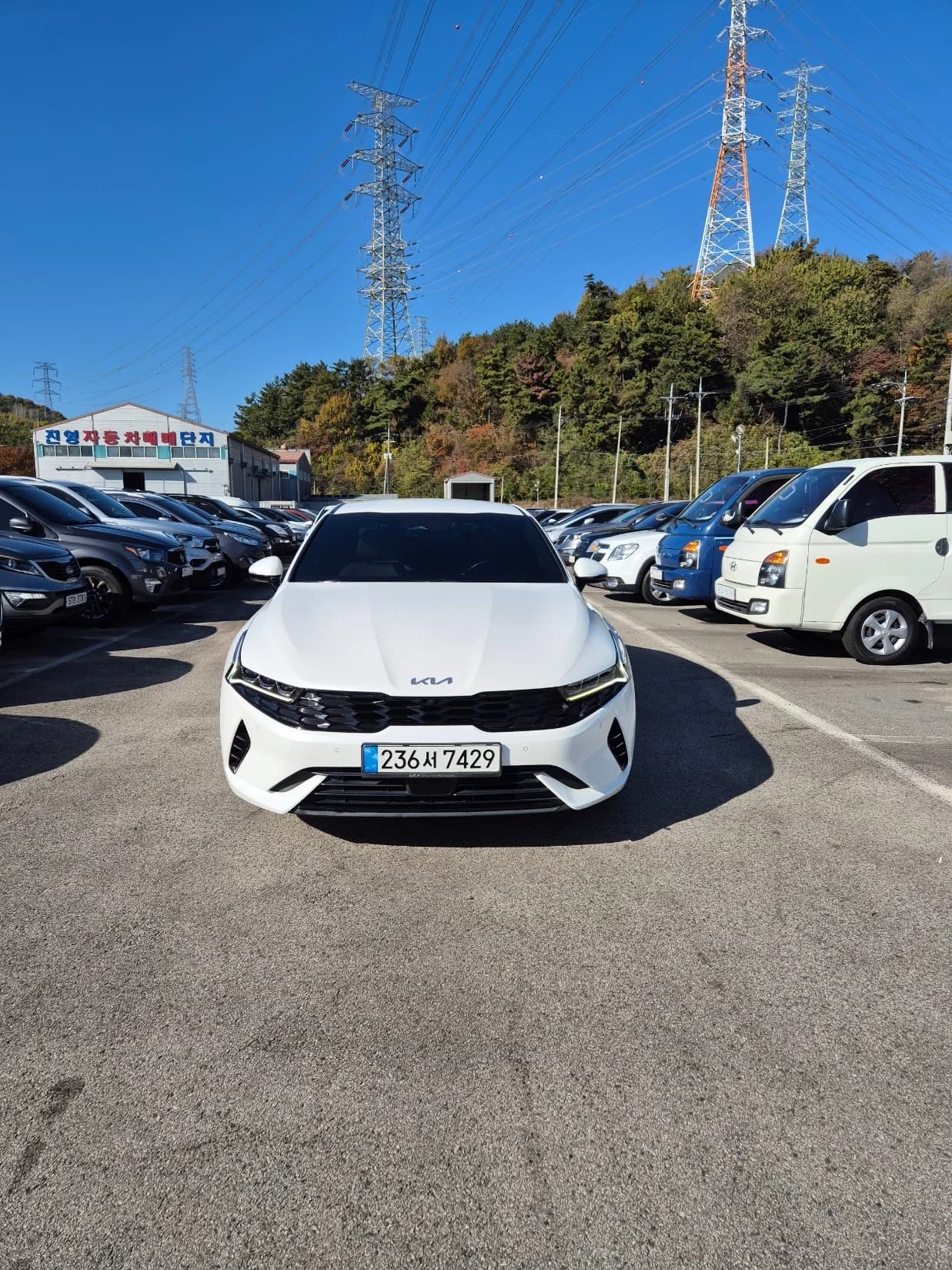 Kia K5 (Киа Оптима) Signature, гибрид, 2023 г. 76107 км.