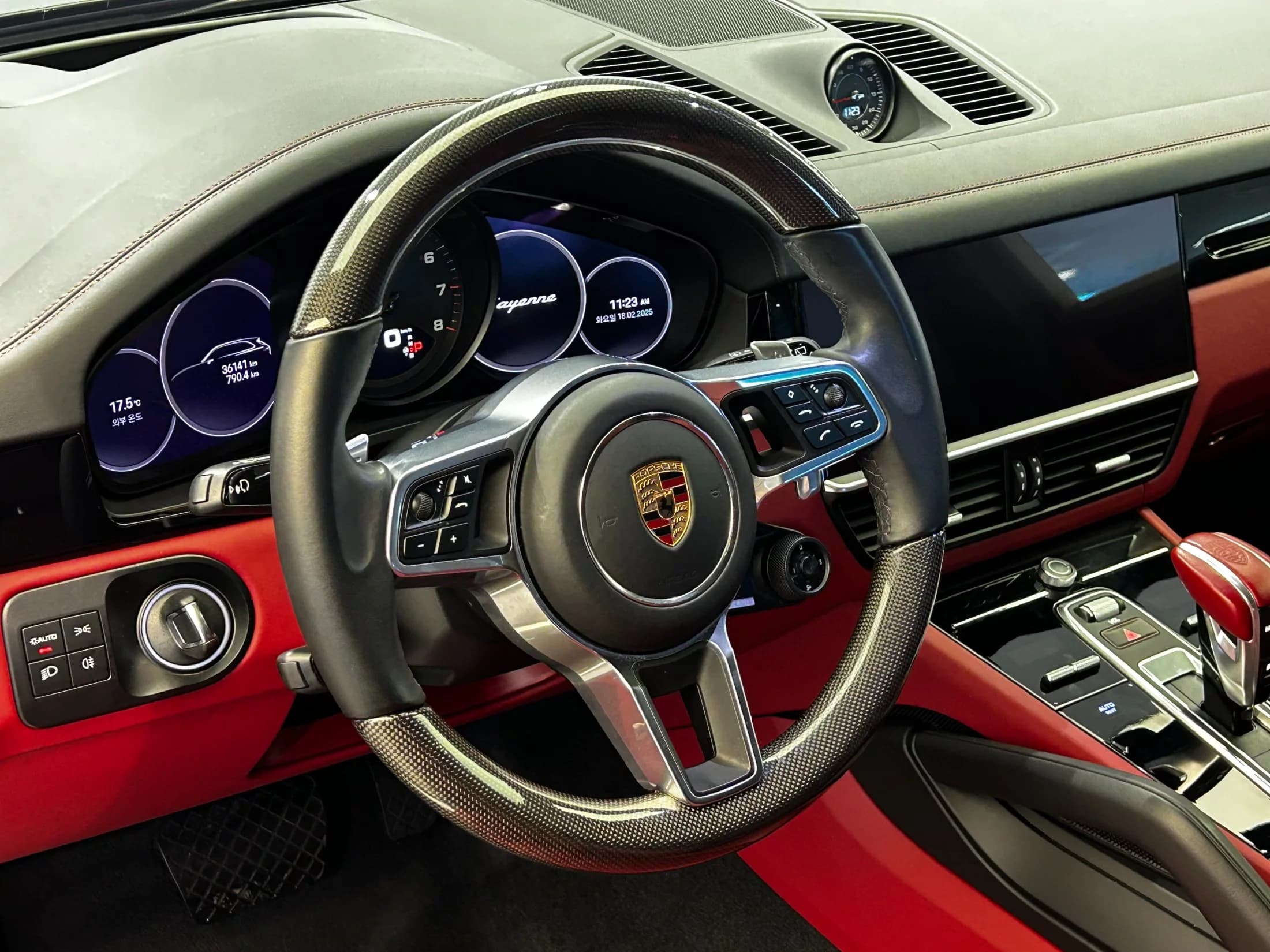 Porsche CAYENNE 3.0, 2022 г. 39173 км. — фото 13