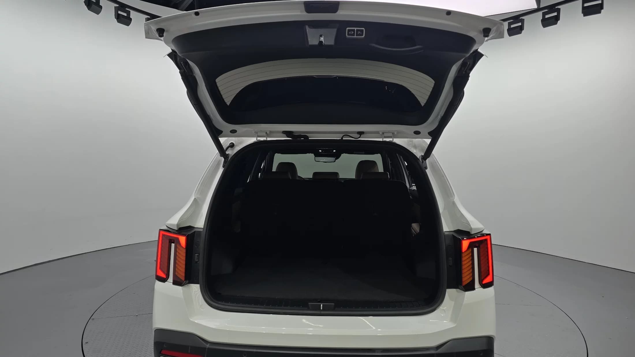 Kia Sorento Diesel 2.2 2WD Signature, 2023 г. 73847 км. — фото 20