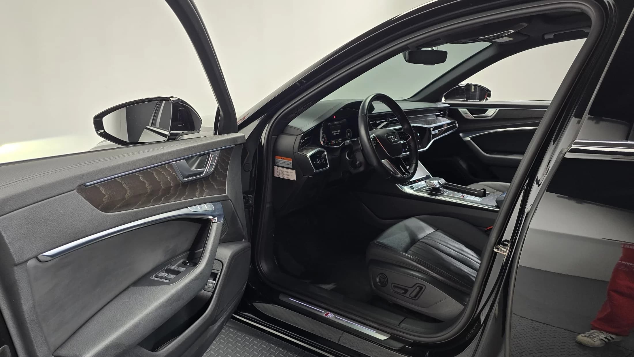 Audi A6 40 TDI Premium, 2021 г. 82448 км. — фото 10
