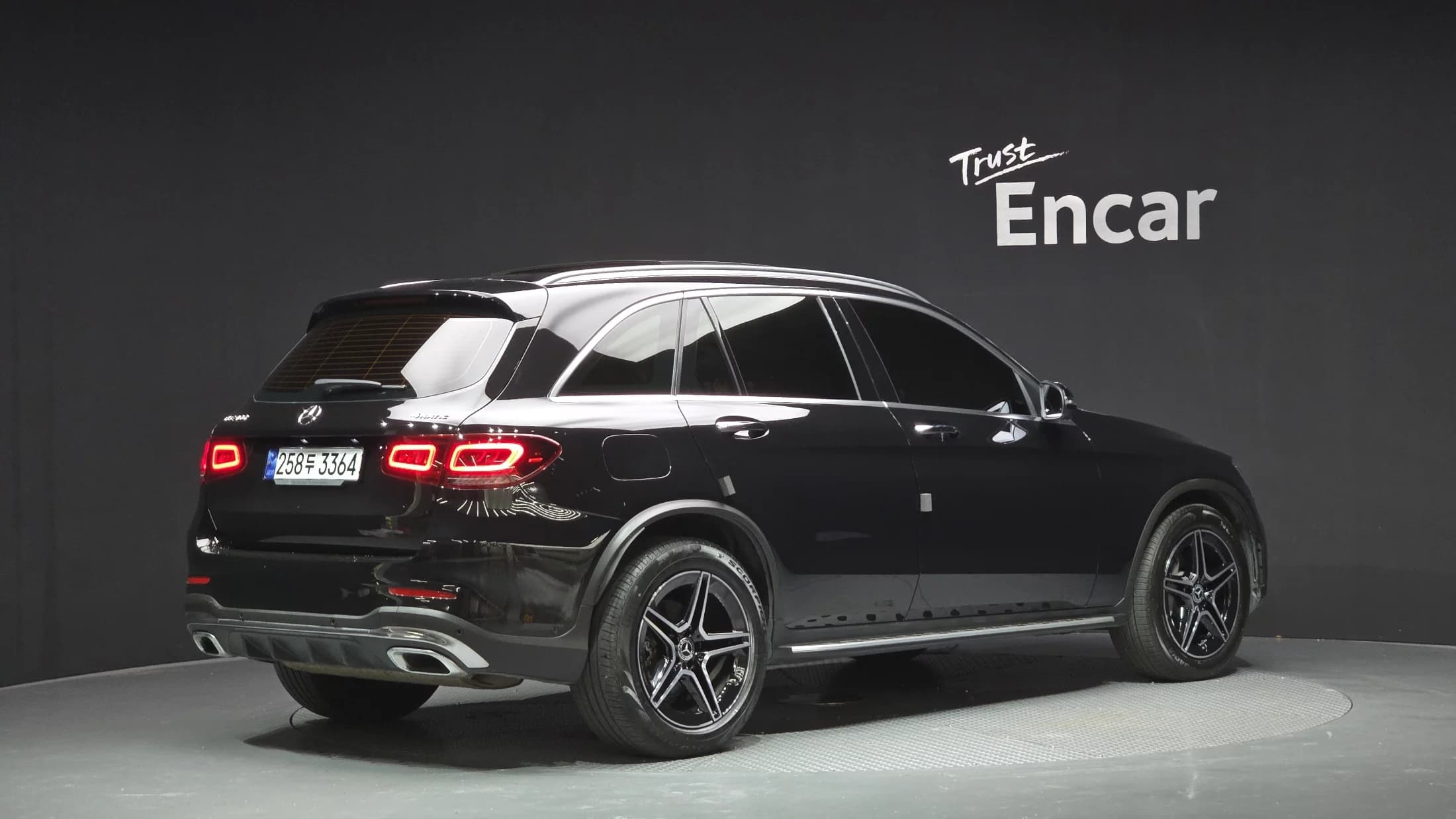 Mercedes-Benz GLC-Class GLC300 4MATIC, 2022 г. 57177 км. — фото 2