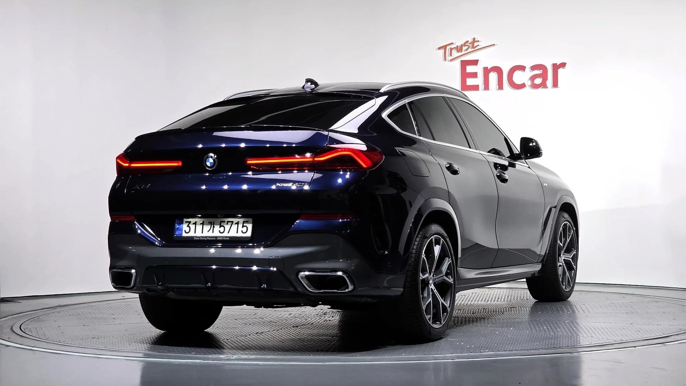 BMW X6 xDrive40i M Sport, 2021 г. 64017 км. — фото 2